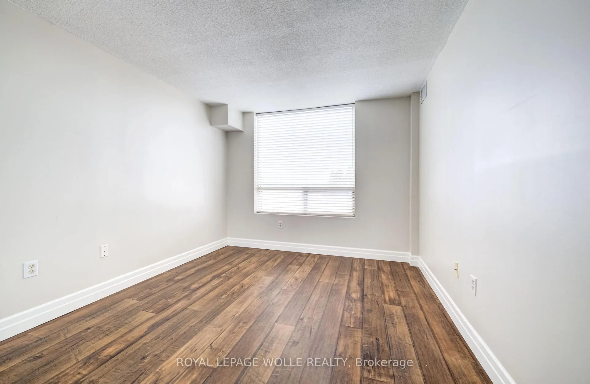 Photo 24 of Unit 413, 55 Blue Springs Drive, Waterloo — HOMEH