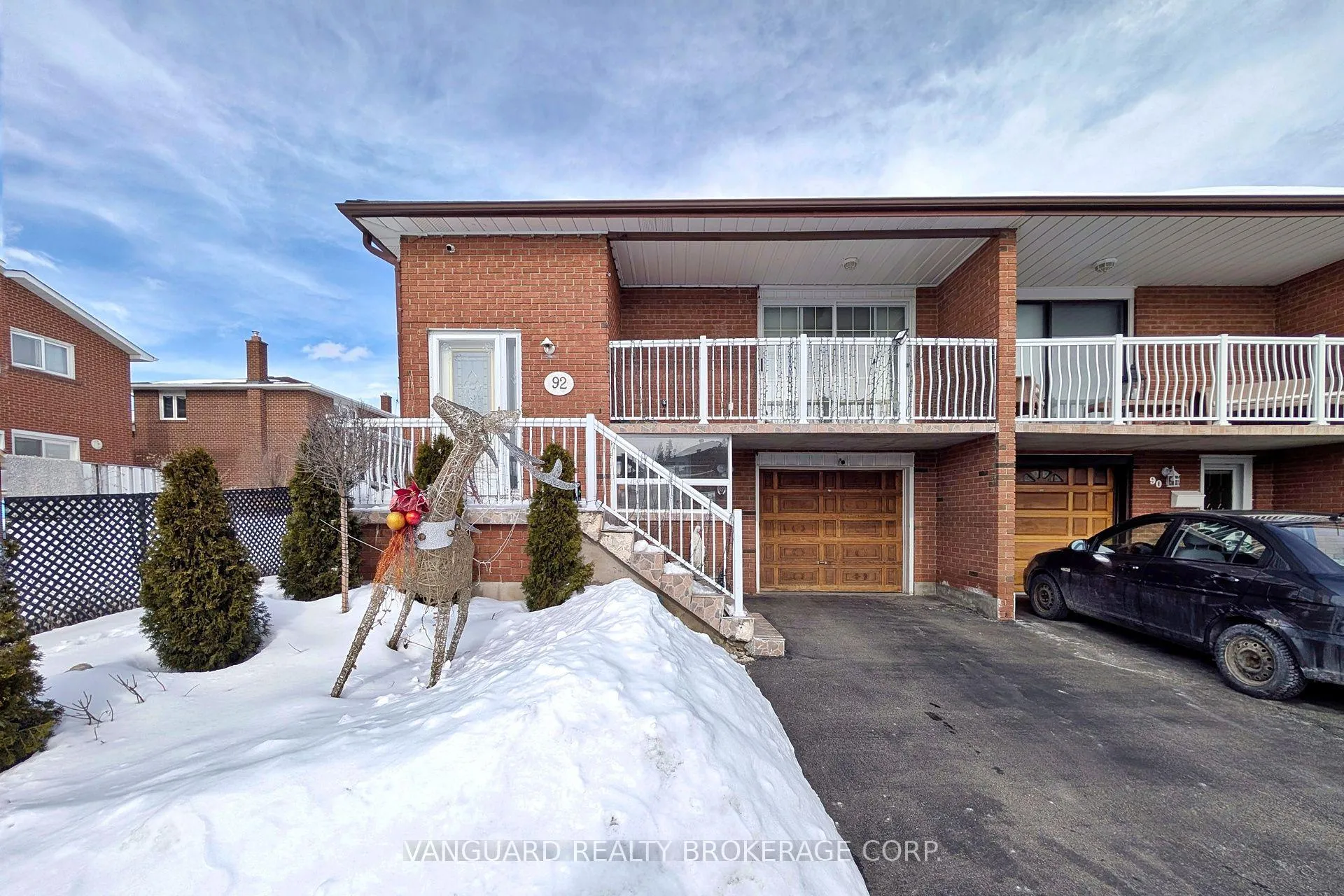 Photo 2 of 92 Skelton Boulevard, Brampton, Brampton North — HOMEH
