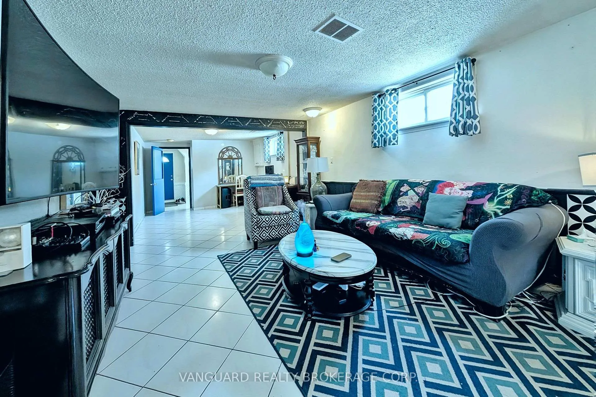 Photo 39 of 92 Skelton Boulevard, Brampton, Brampton North — HOMEH