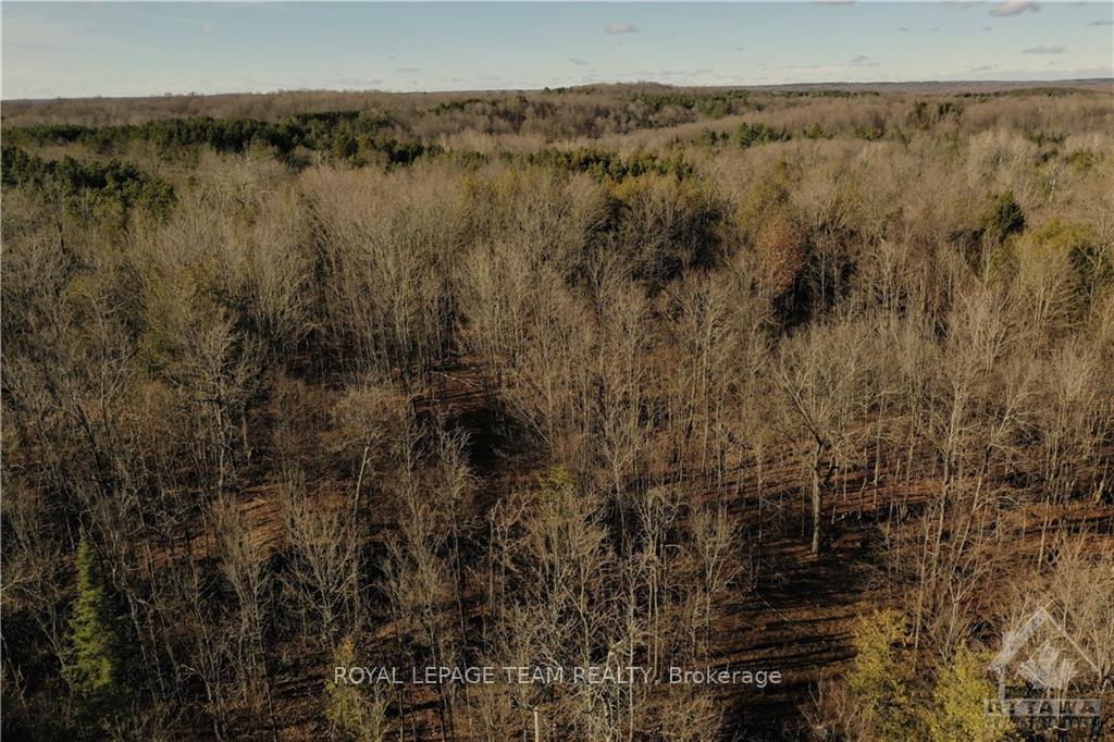 Photo 3 of 218 Bathurst Line E, Lanark Highlands, Lanark Highlands (Dalhousie) Twp — HOMEH
