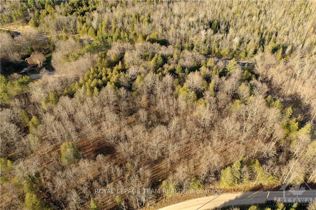 Photo 4 of 218 Bathurst Line E, Lanark Highlands, Lanark Highlands (Dalhousie) Twp — HOMEH