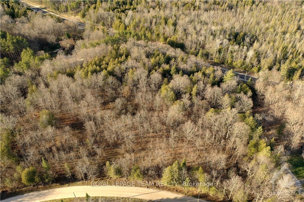 Photo 5 of 218 Bathurst Line E, Lanark Highlands, Lanark Highlands (Dalhousie) Twp — HOMEH