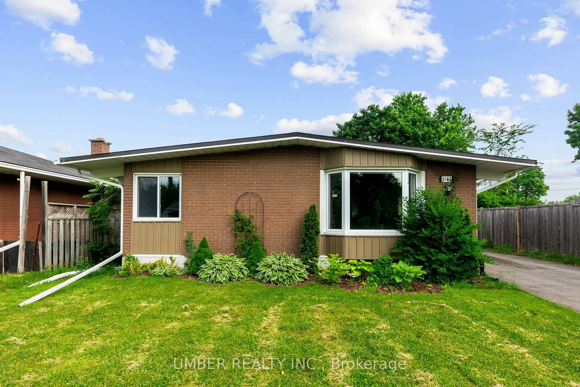 Front of 2580 Roman Avenue