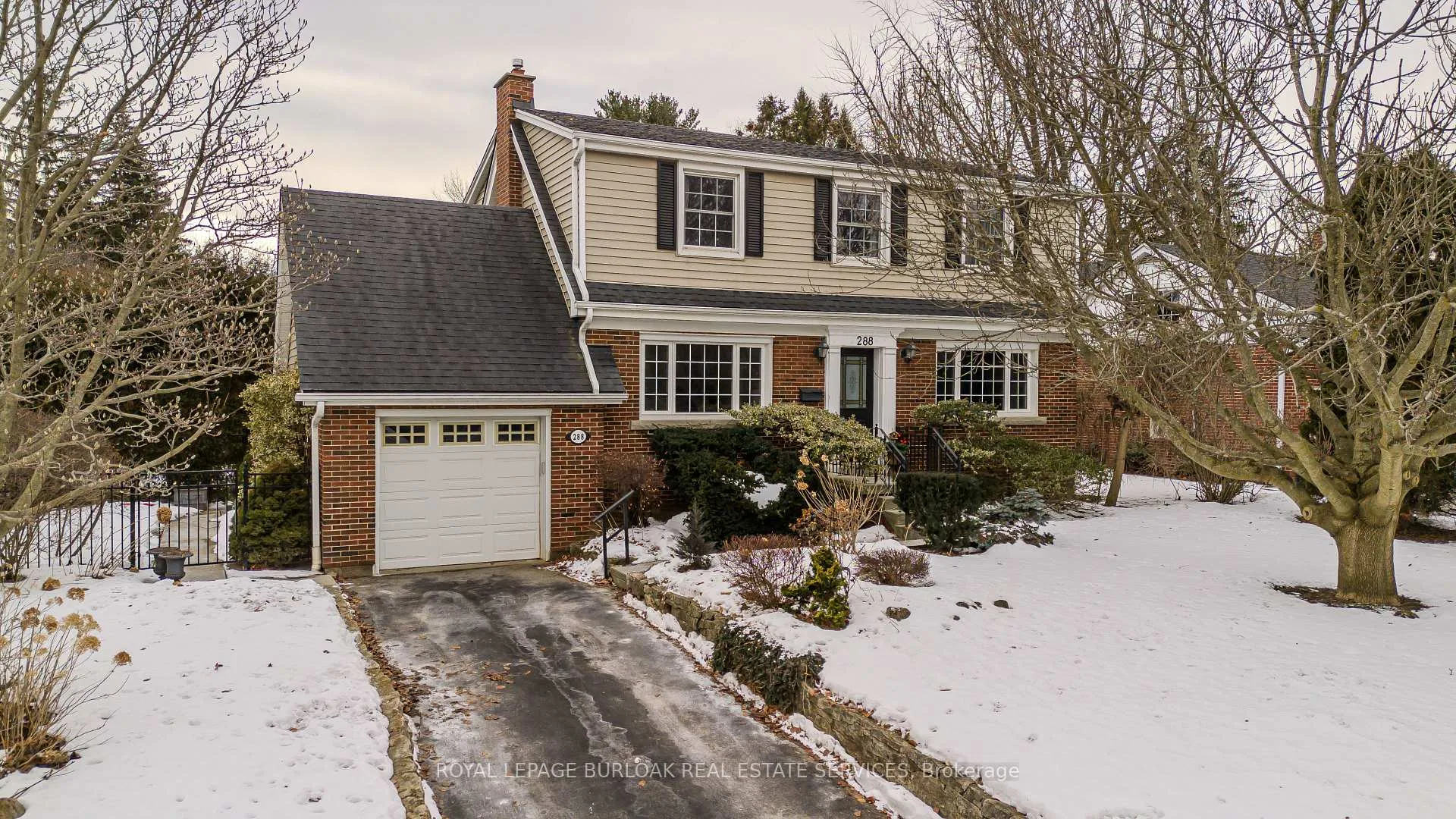 Photo 2 of 288 Townsend Avenue, Burlington, LaSalle — HOMEH