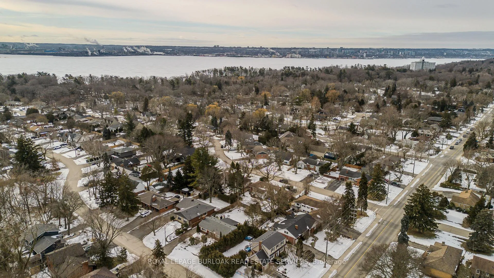 Photo 4 of 288 Townsend Avenue, Burlington, LaSalle — HOMEH