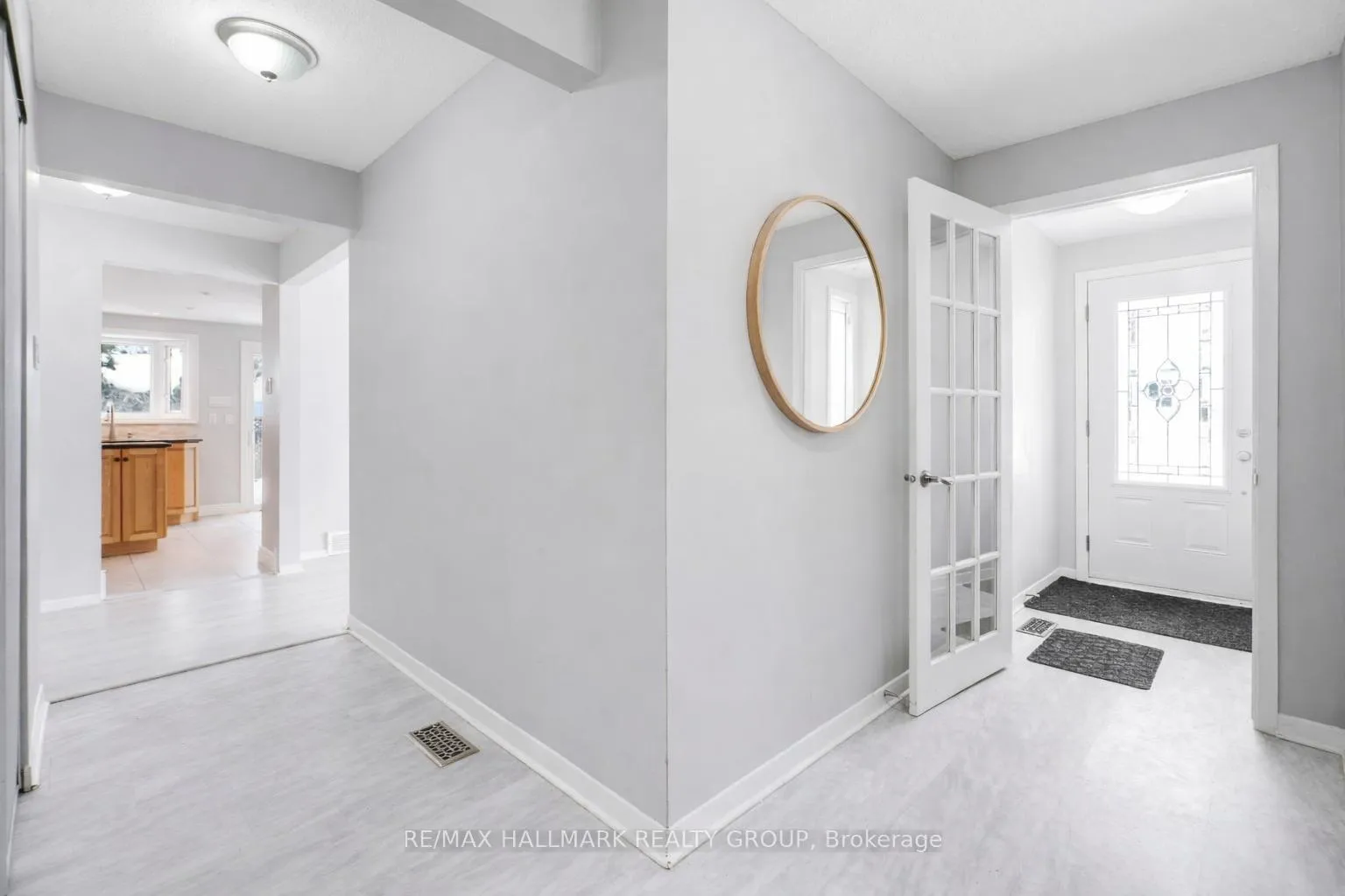 Photo 2 of 2036 Kings Grove Crescent, Ottawa, Beacon Hill North — HOMEH