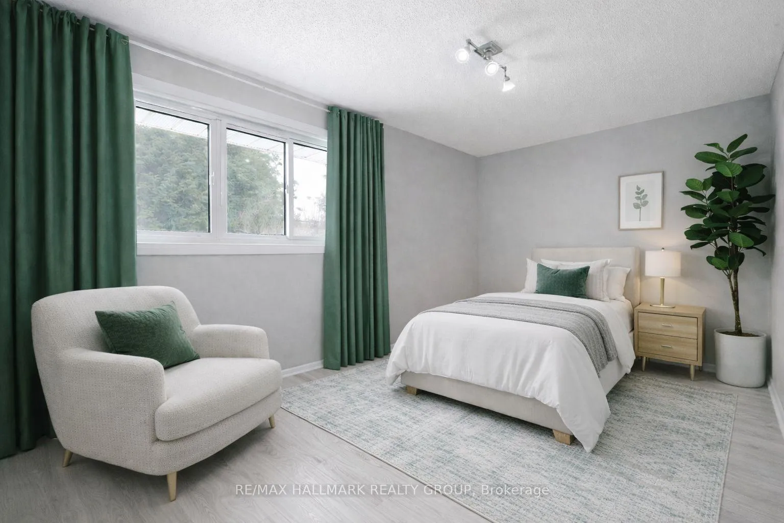 Photo 13 of 2036 Kings Grove Crescent, Ottawa, Beacon Hill North — HOMEH