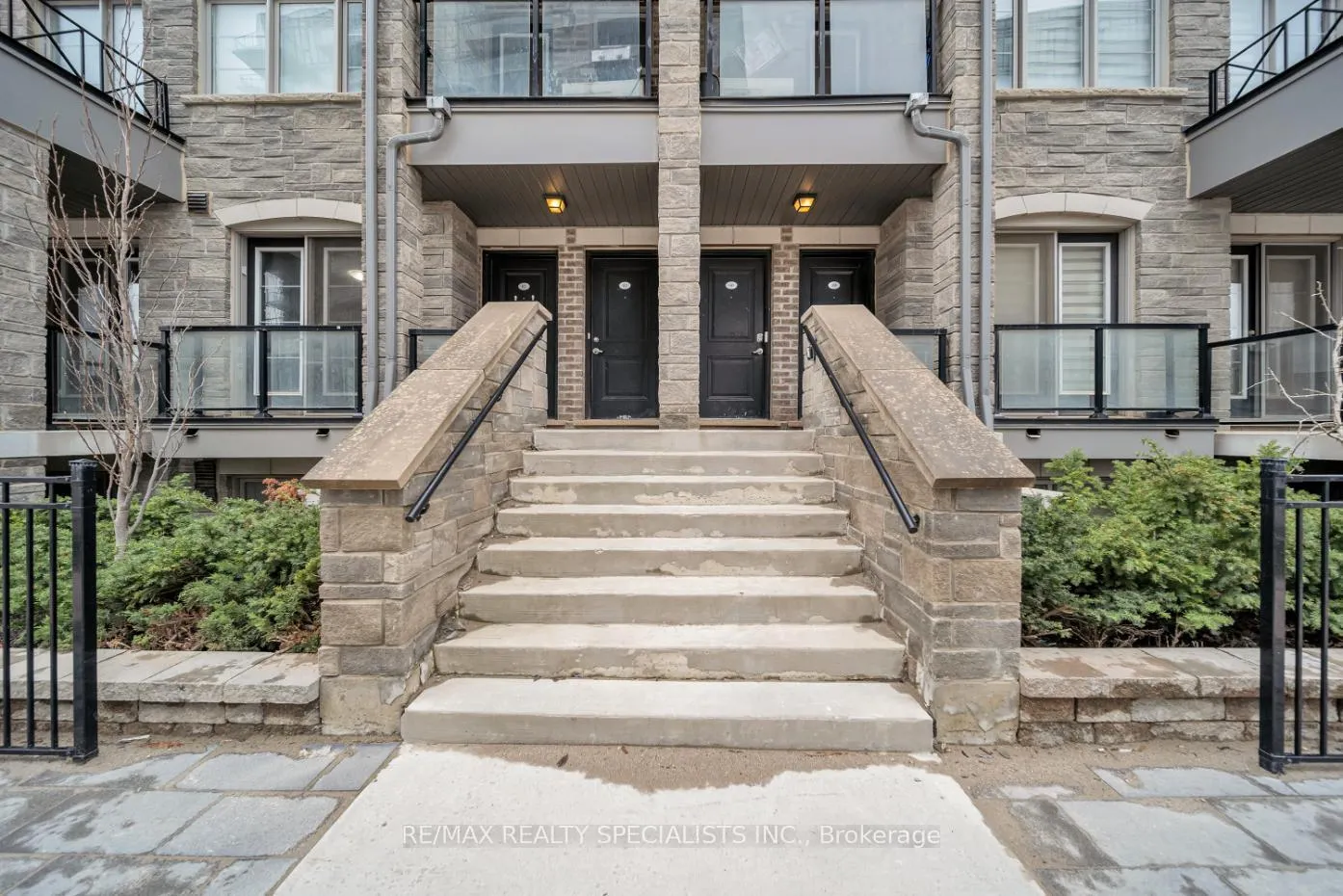 Photo 2 of Unit 61, 200 Veterans Drive, Brampton, Northwest Brampton — HOMEH
