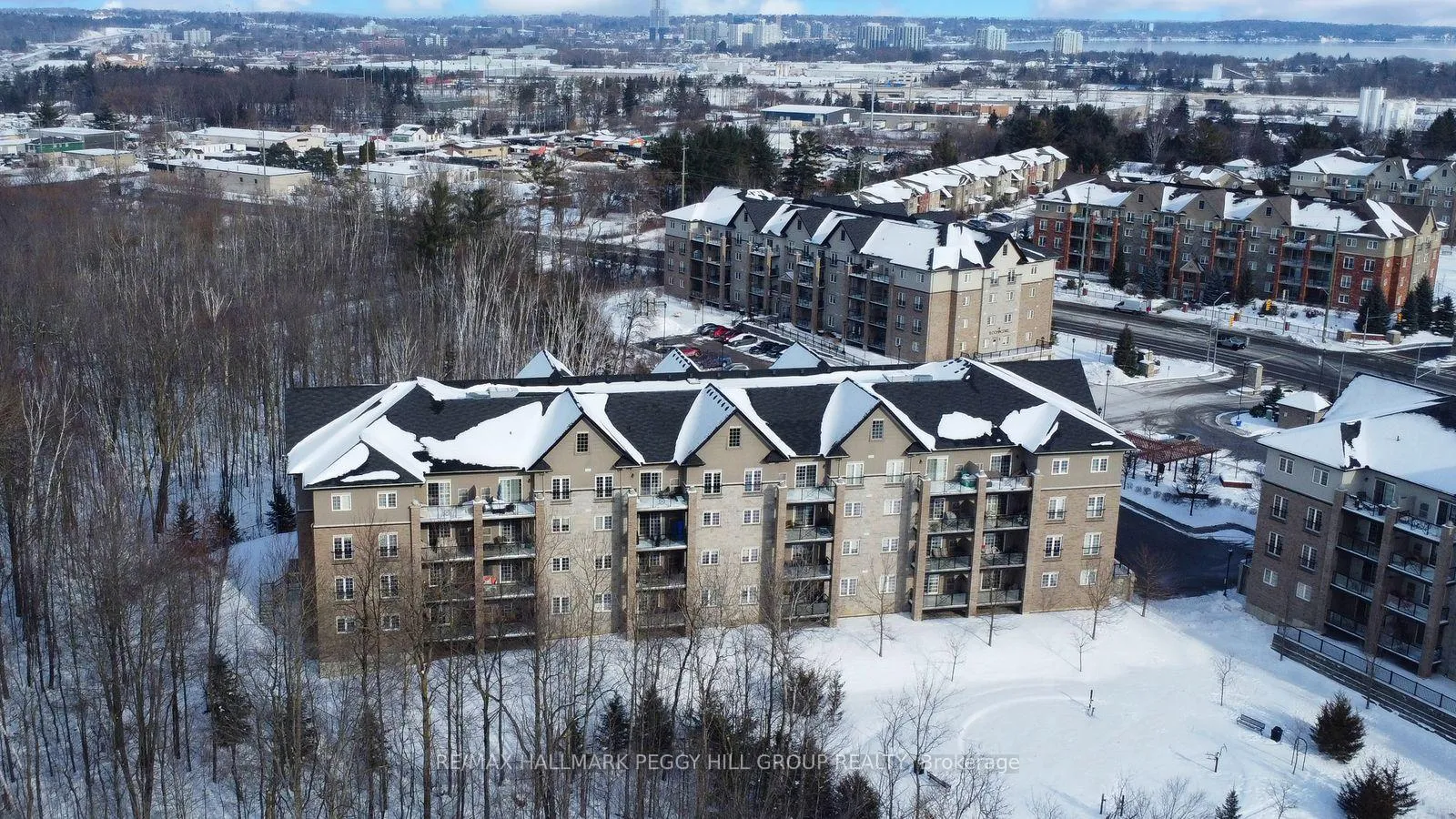 Photo 6 of Unit 212, 44 Ferndale Drive S, Barrie, Ardagh — HOMEH