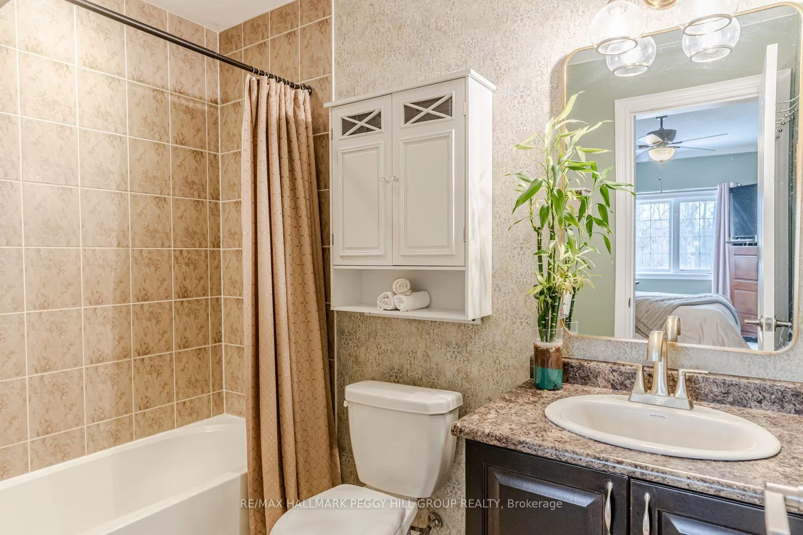 Photo 8 of Unit 212, 44 Ferndale Drive S, Barrie, Ardagh — HOMEH