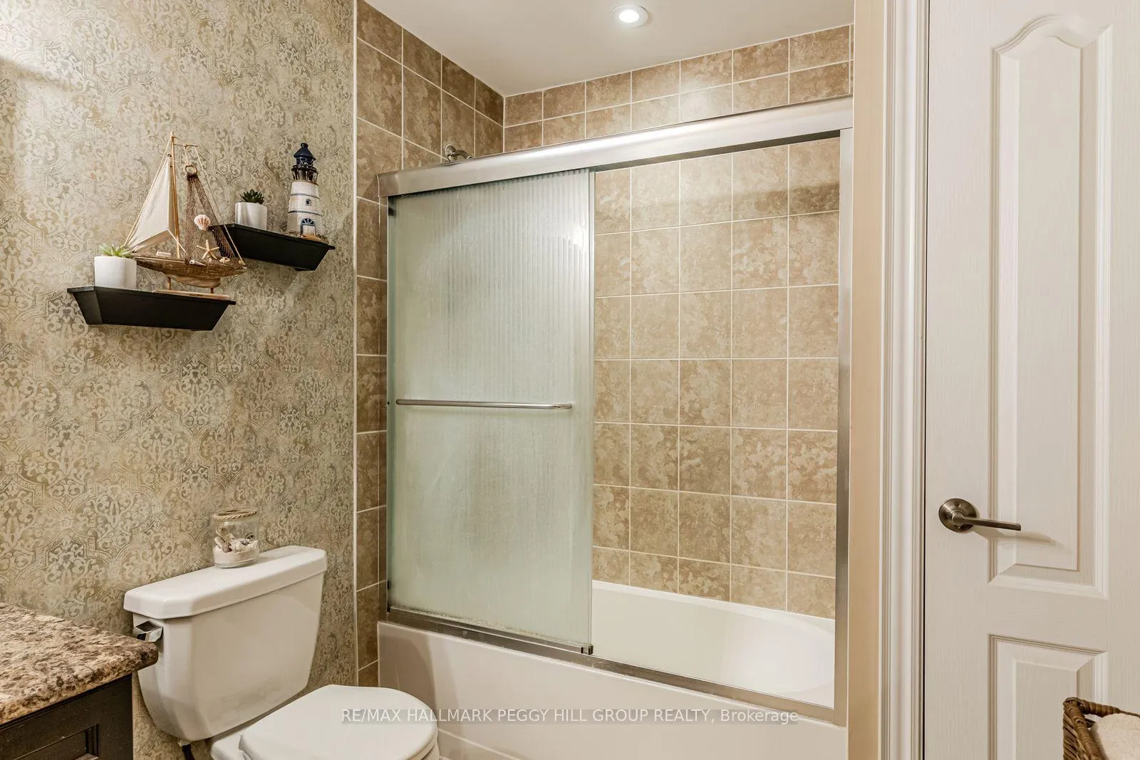 Photo 12 of Unit 212, 44 Ferndale Drive S, Barrie, Ardagh — HOMEH