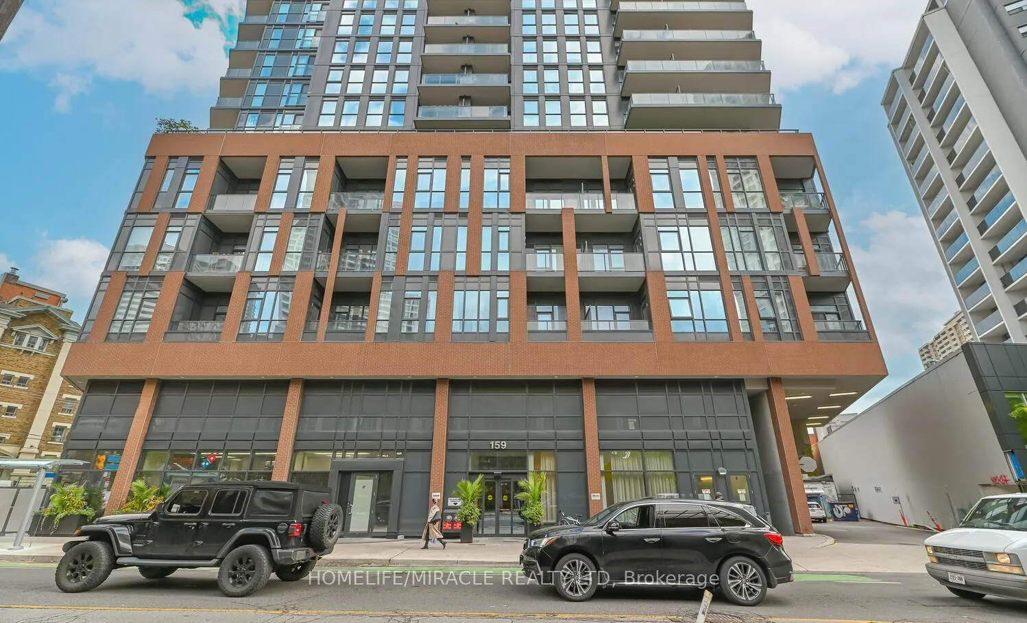 Photo 3 of Unit 604, 159 Wellesley Street E, Toronto, Cabbagetown-South St. James Town — HOMEH