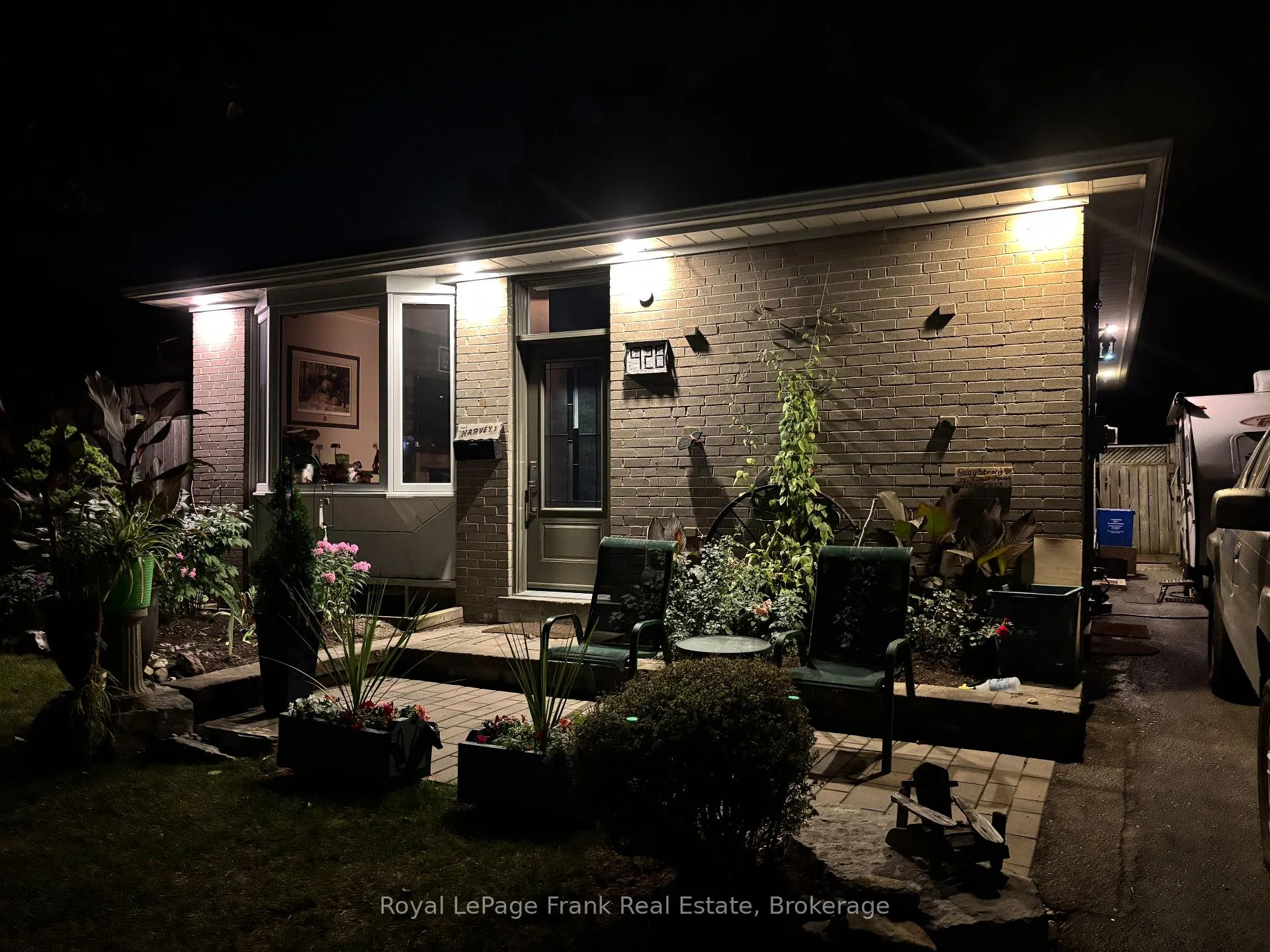Photo 39 of 928 Centre Street N, Whitby, Williamsburg — HOMEH
