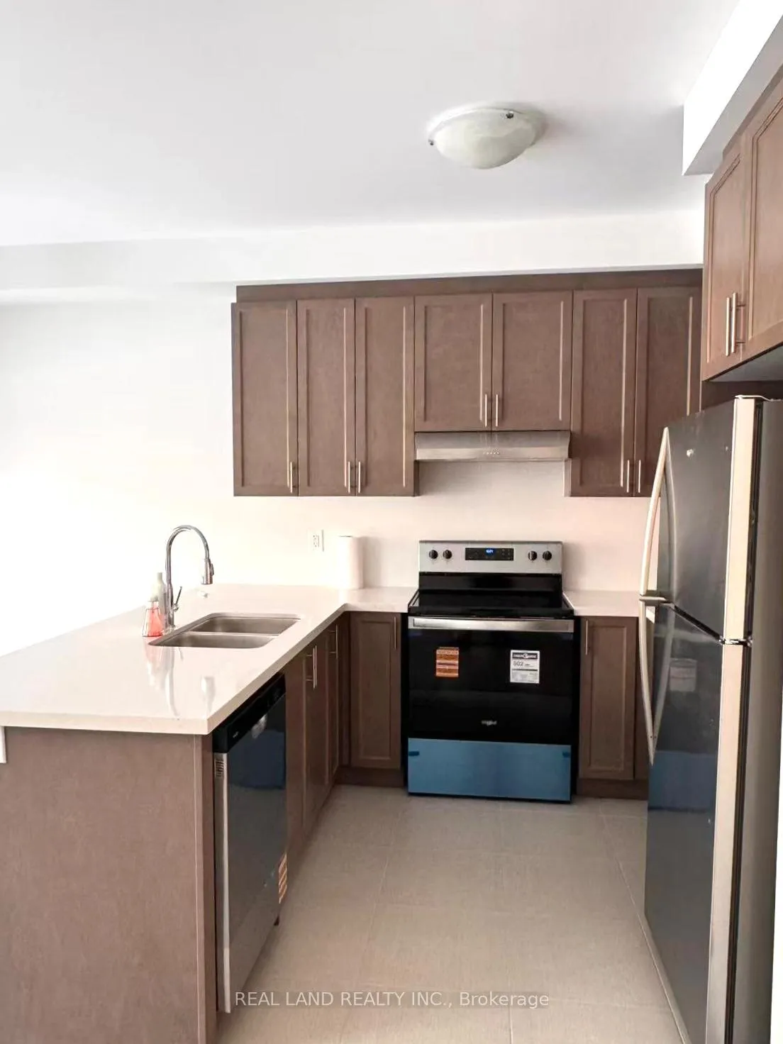 Photo 4 of 10 John Canning Way, Markham, Unionville — HOMEH