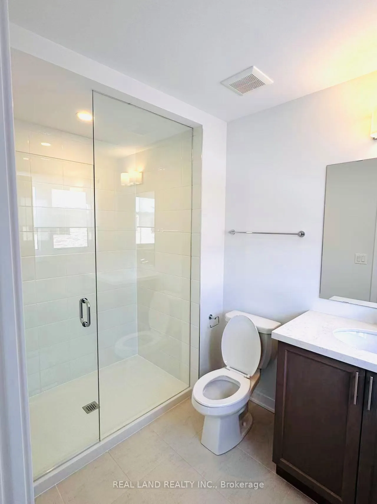 Photo 7 of 10 John Canning Way, Markham, Unionville — HOMEH
