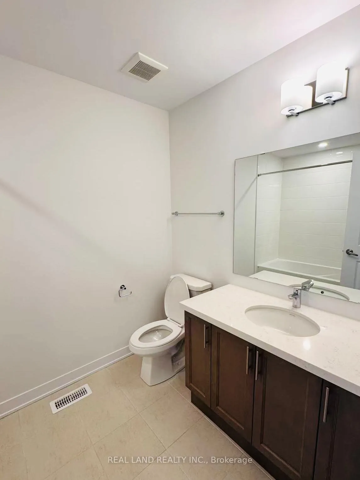 Photo 8 of 10 John Canning Way, Markham, Unionville — HOMEH