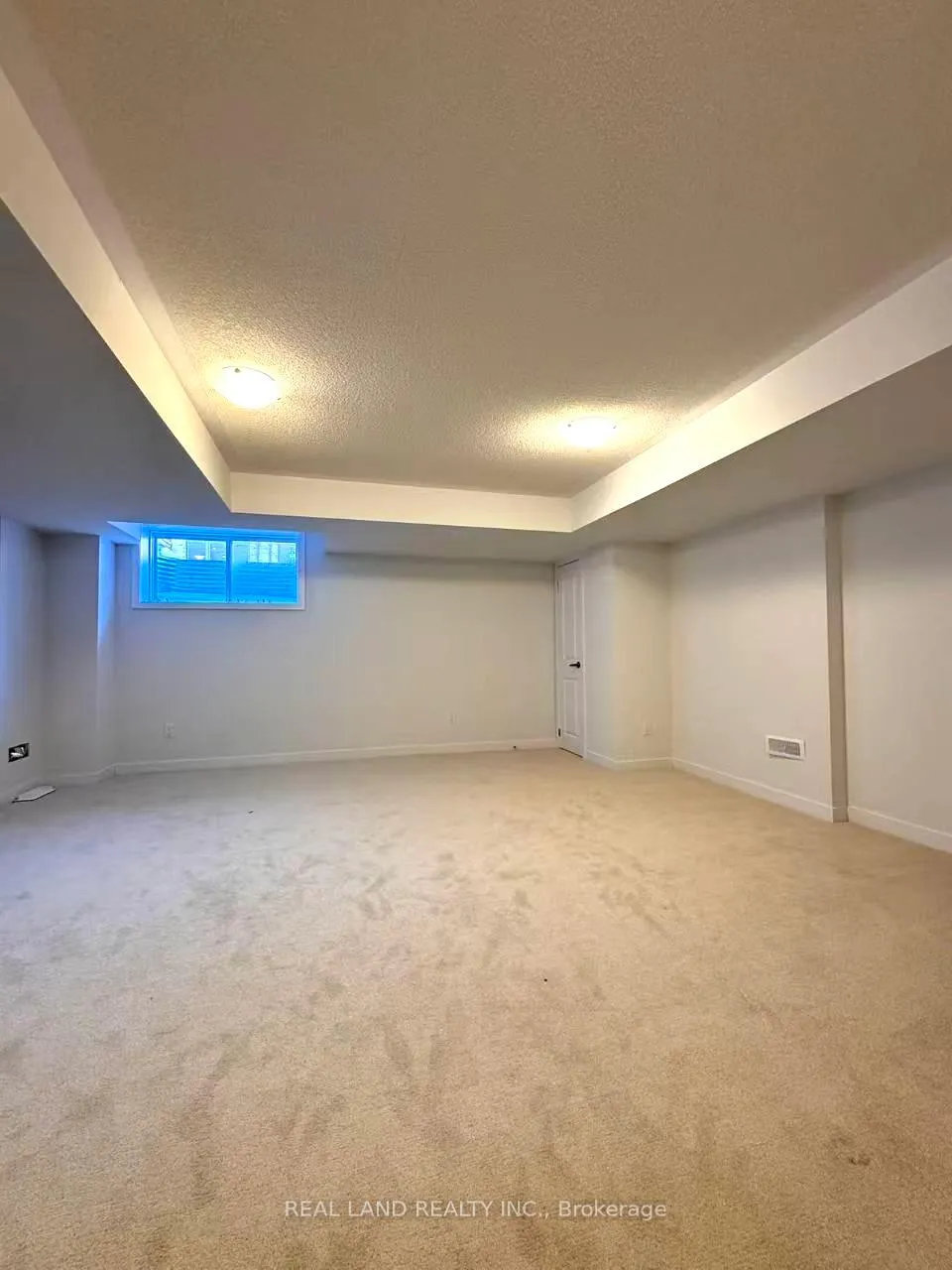 Photo 11 of 10 John Canning Way, Markham, Unionville — HOMEH