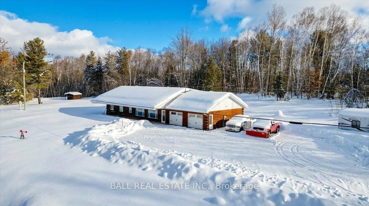 Photo 2 of 250 Lakeview Road, Bancroft, Dungannon Ward — HOMEH