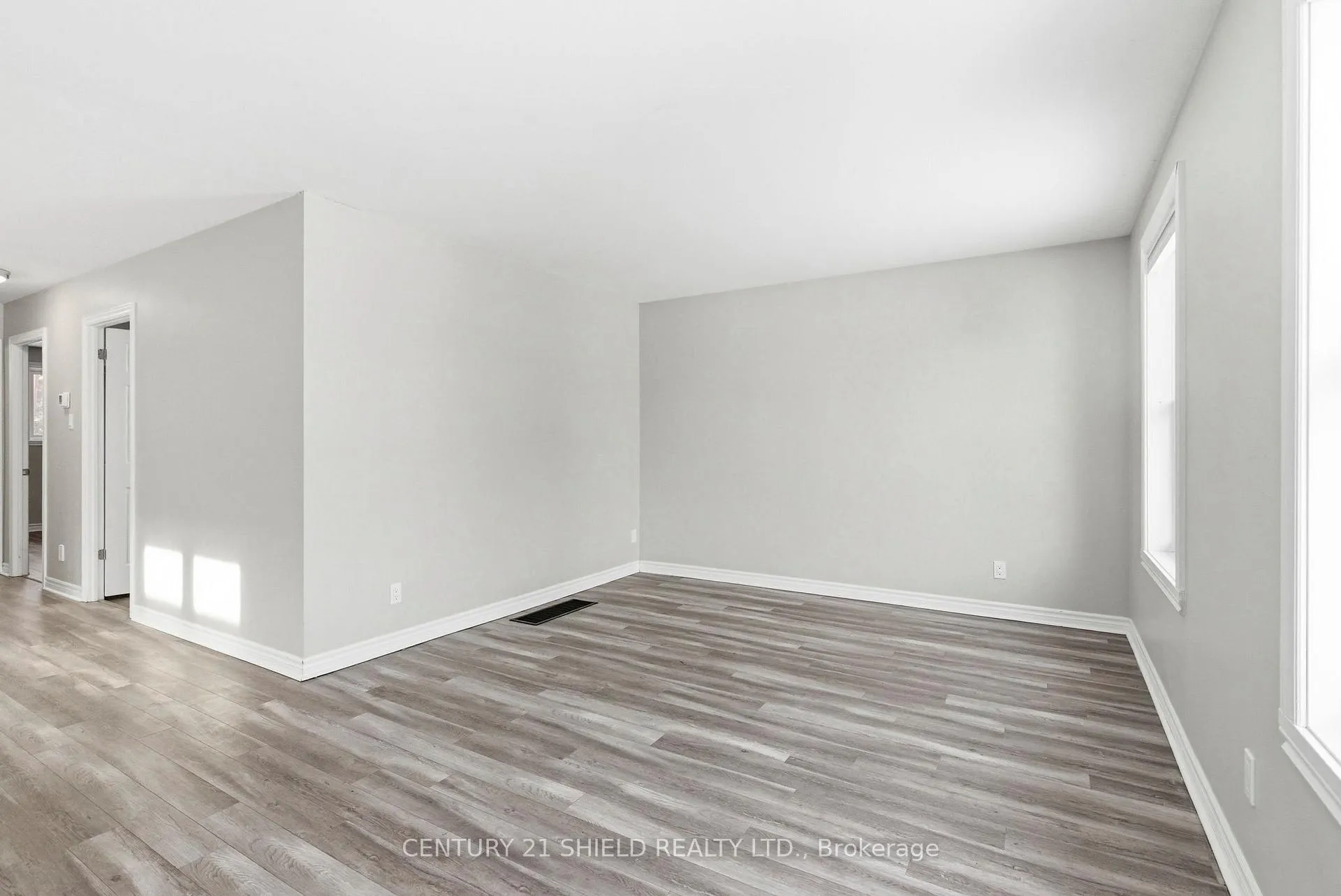 Photo 6 of 50 Wellington Street E, Cornwall — HOMEH