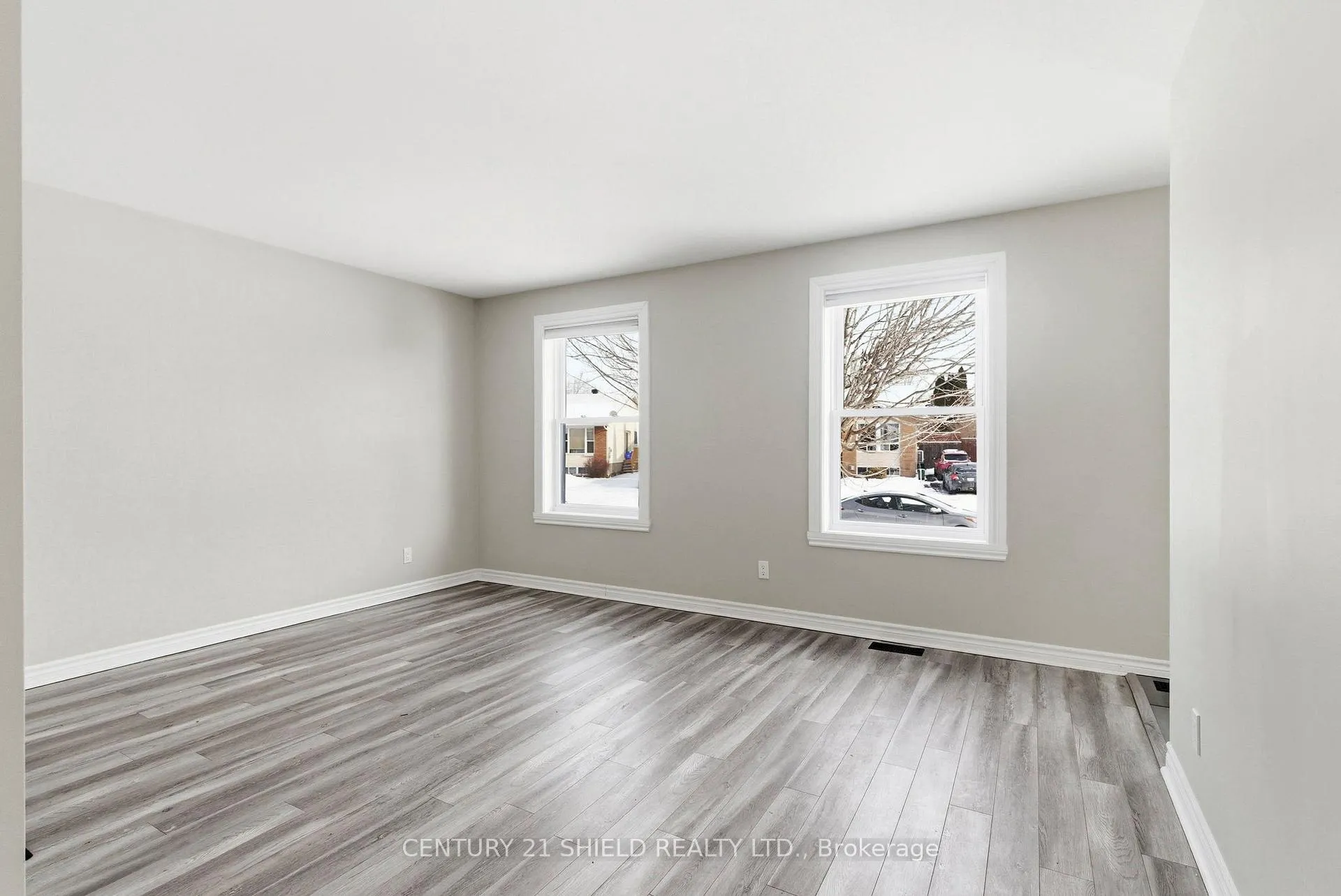 Photo 7 of 50 Wellington Street E, Cornwall — HOMEH