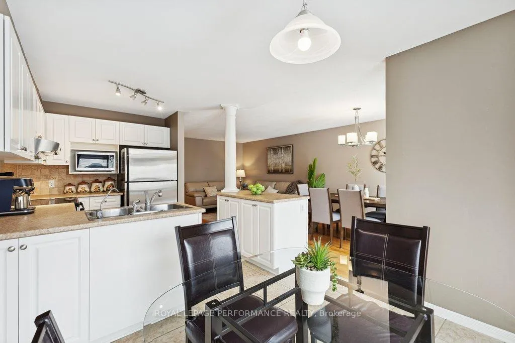 Photo 17 of 303 Bryarton Street, Ottawa, Chapel Hill — HOMEH