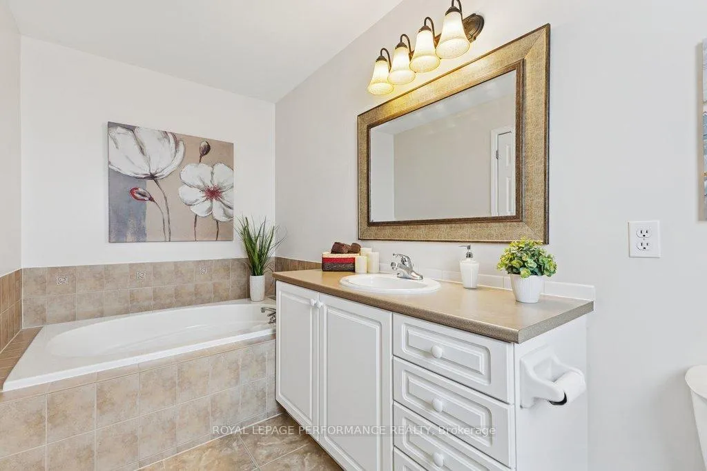 Photo 20 of 303 Bryarton Street, Ottawa, Chapel Hill — HOMEH