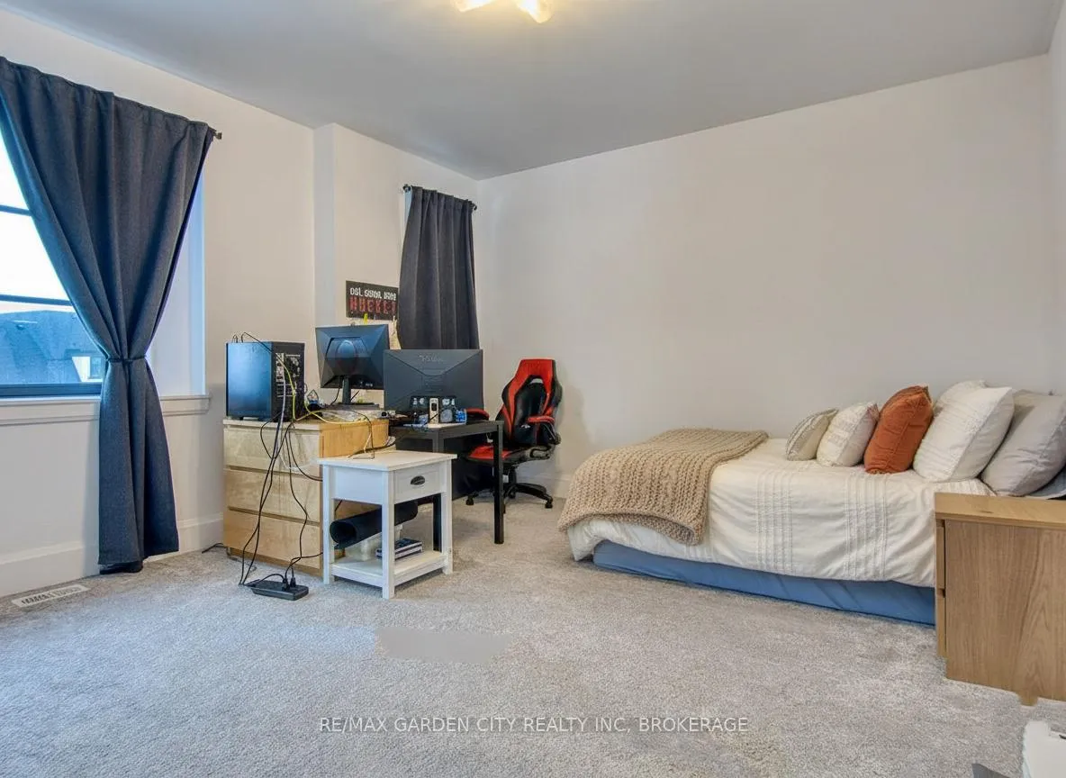 Photo 19 of 6290 Lucia Drive, Niagara Falls, Stamford — HOMEH