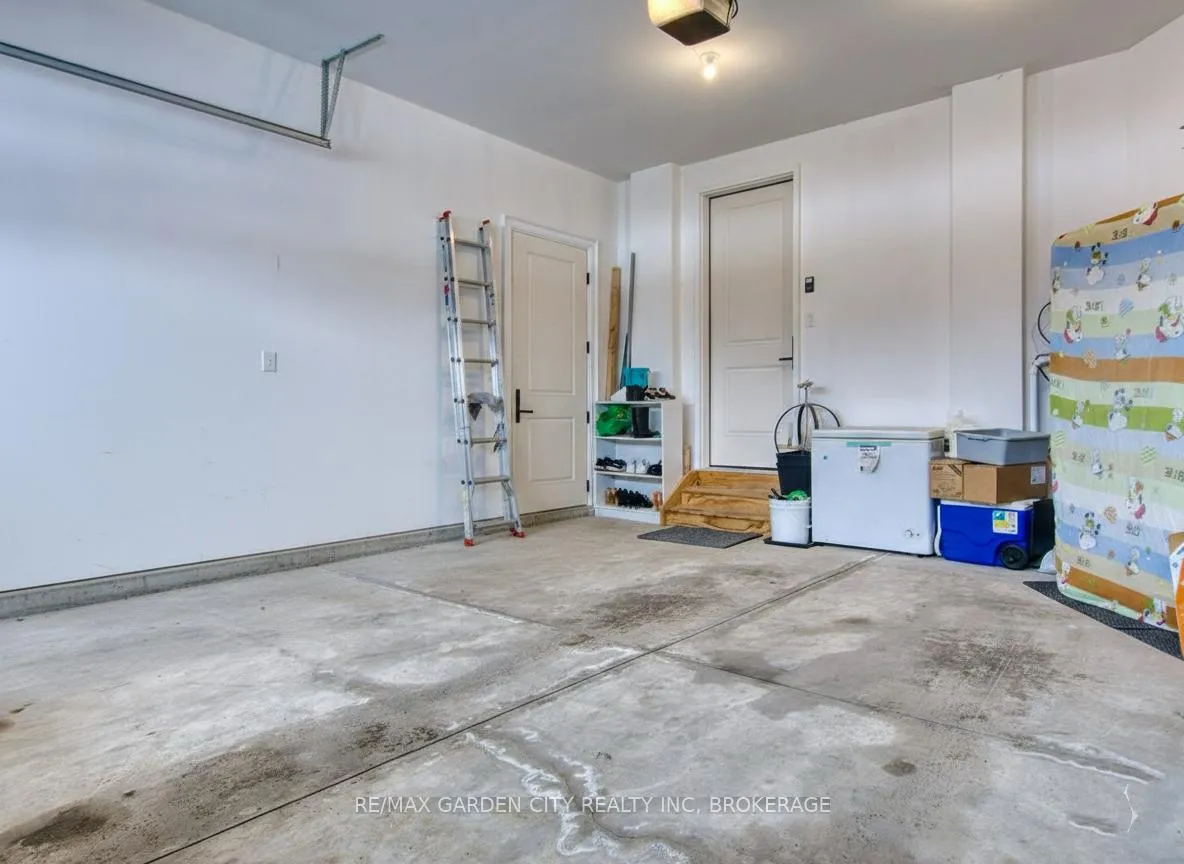 Photo 26 of 6290 Lucia Drive, Niagara Falls, Stamford — HOMEH