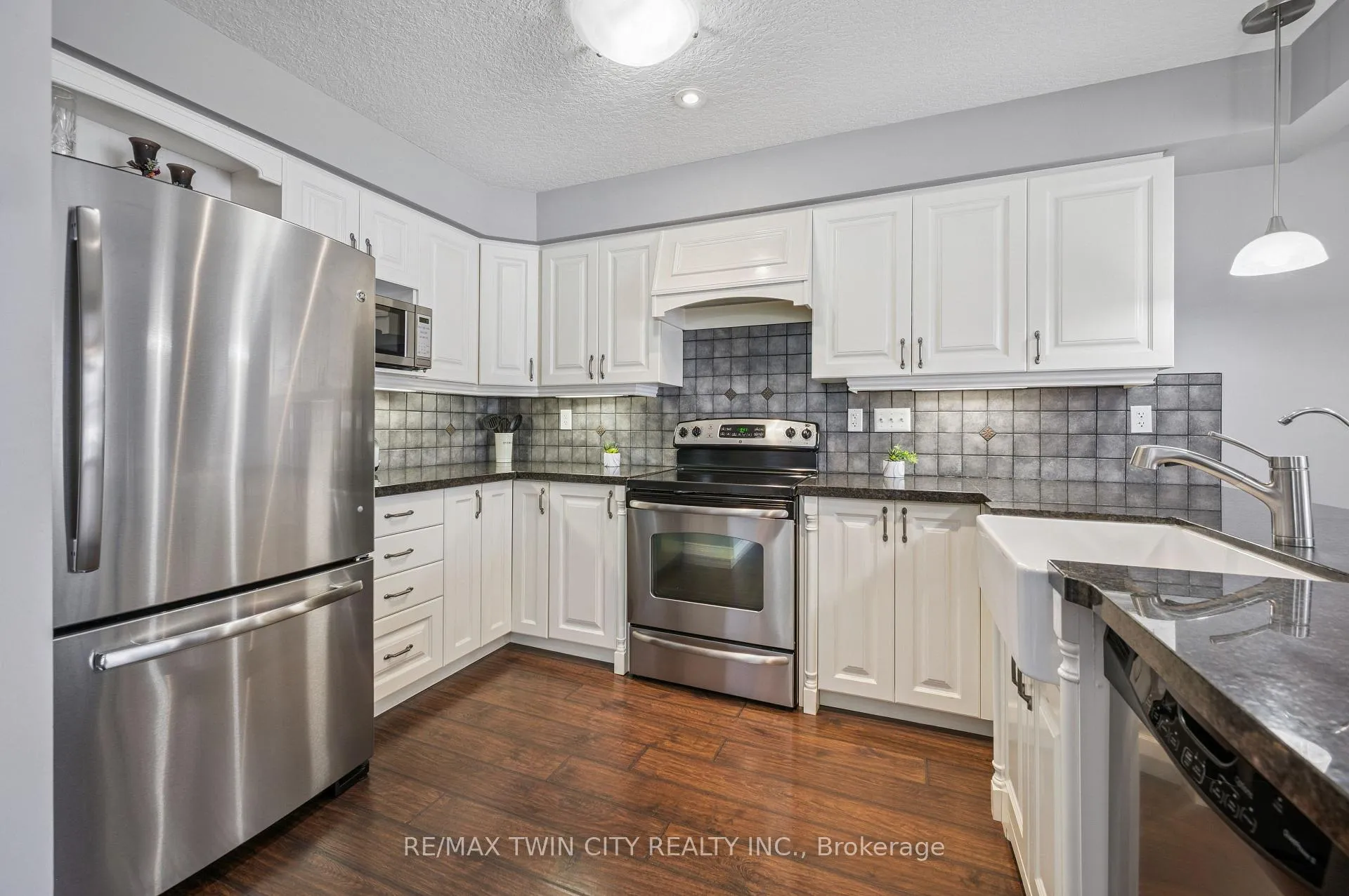 Photo 7 of Unit A4, 7 Upper Mercer Street, Kitchener — HOMEH