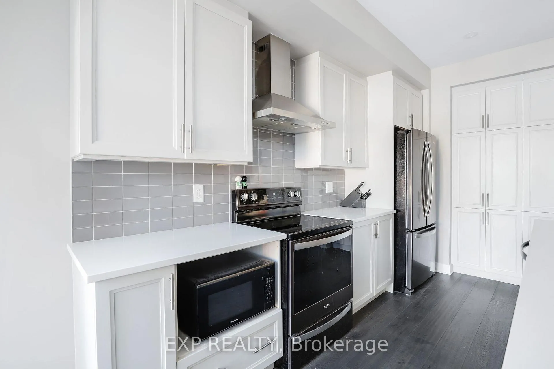 Photo 14 of 1053 Lunar Glow Crescent, Ottawa, Riverside South/Gloucester Glen — HOMEH