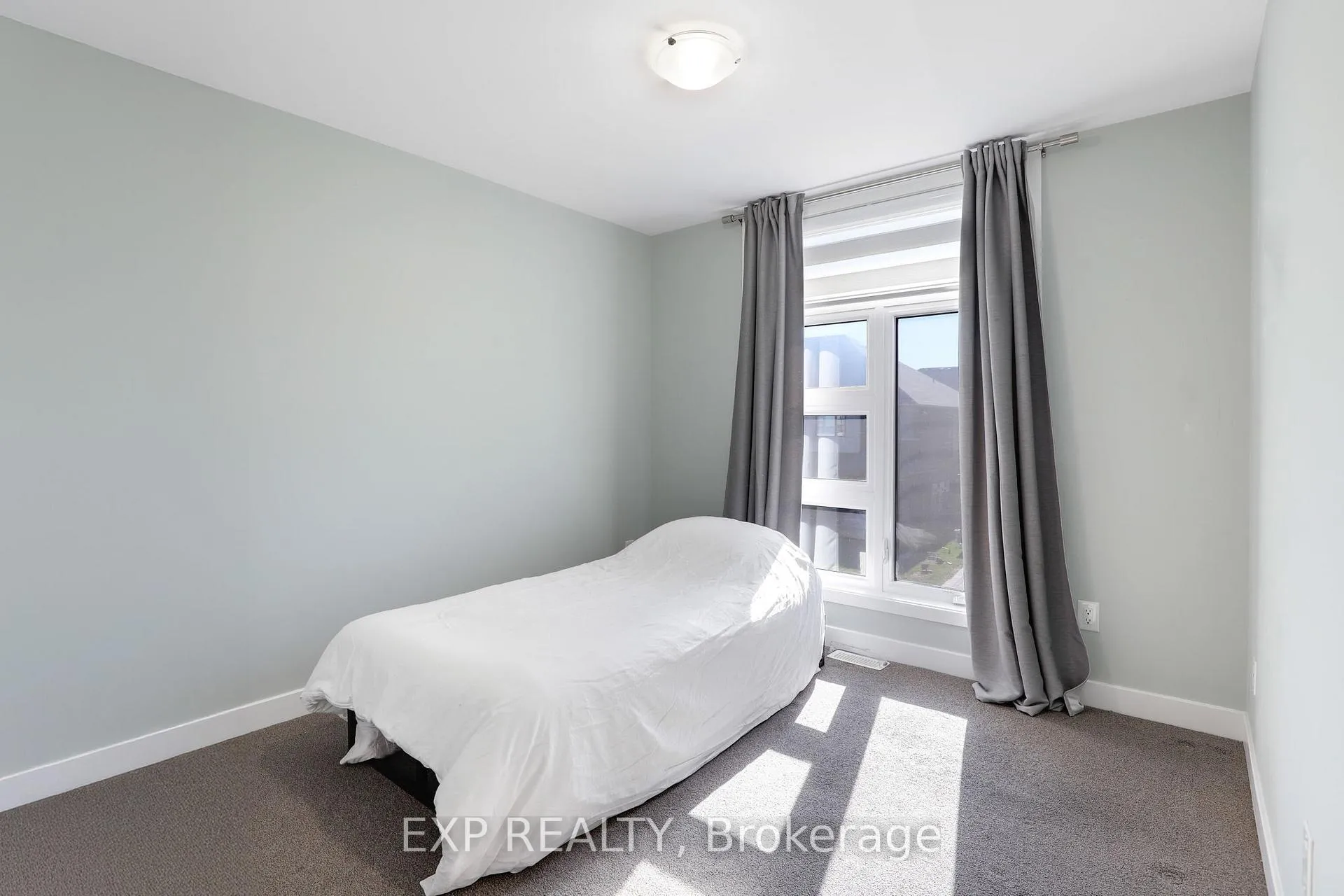 Photo 24 of 1053 Lunar Glow Crescent, Ottawa, Riverside South/Gloucester Glen — HOMEH