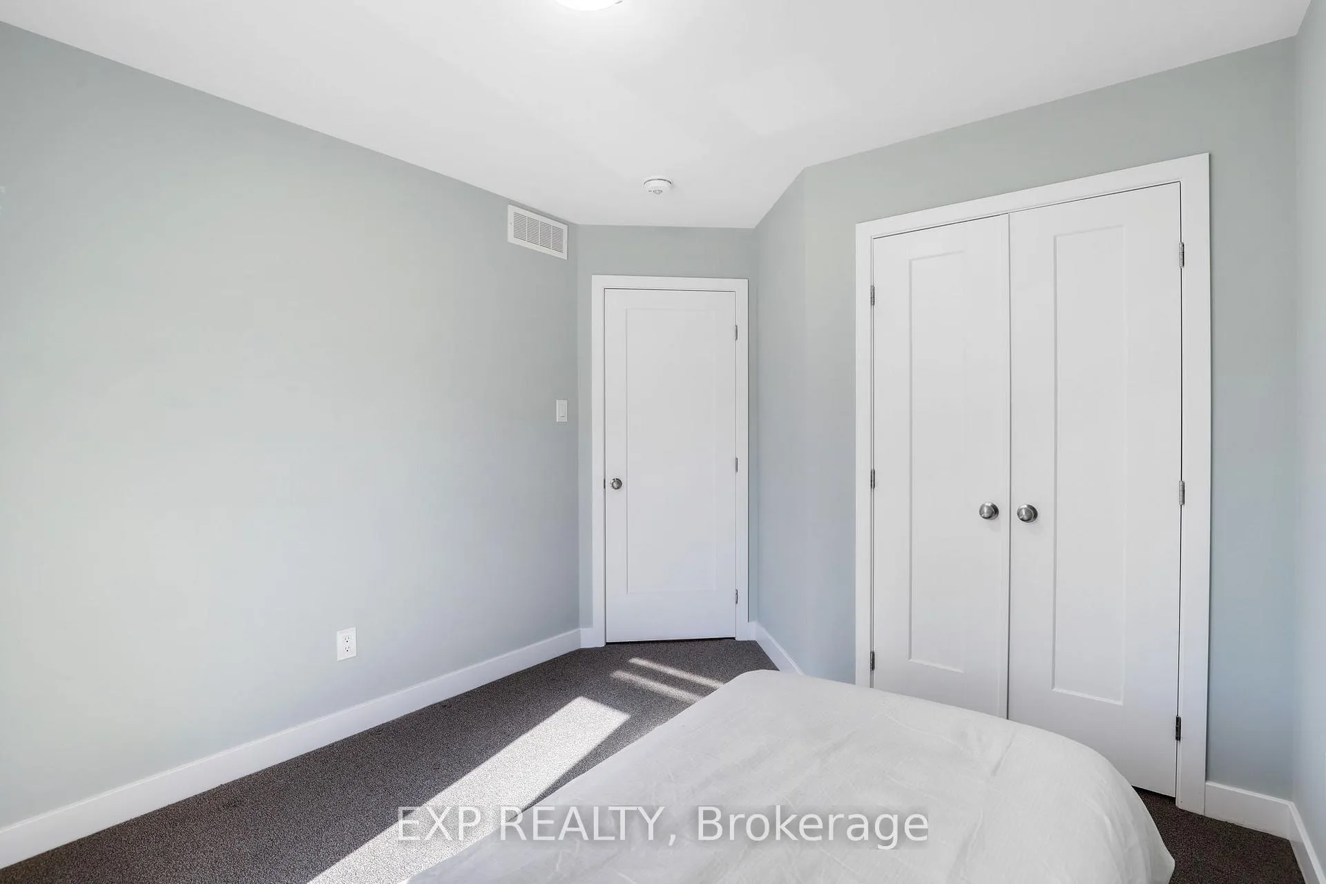 Photo 25 of 1053 Lunar Glow Crescent, Ottawa, Riverside South/Gloucester Glen — HOMEH