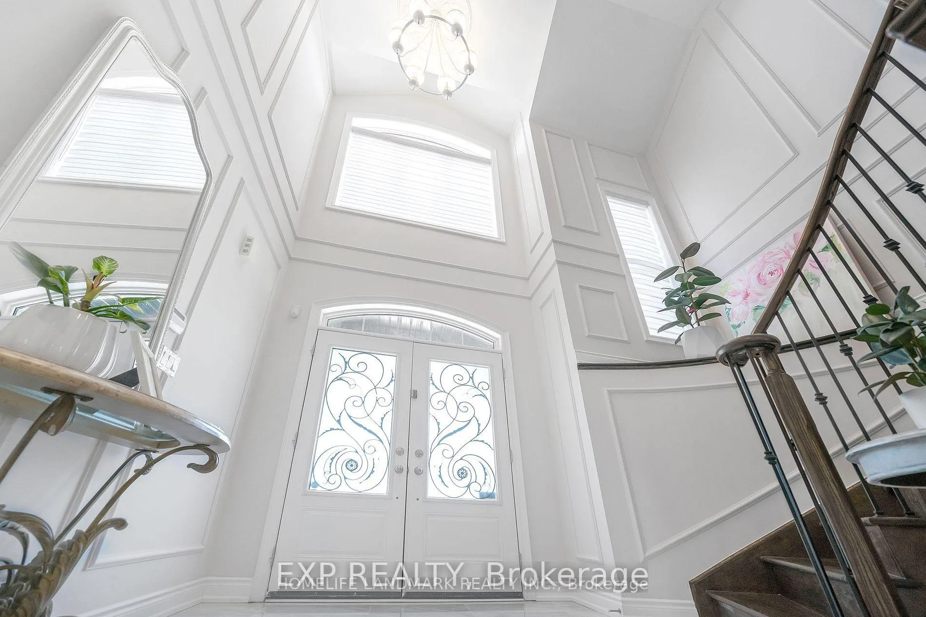 Photo 5 of 25 Ladder Crescent, East Gwillimbury, Sharon — HOMEH