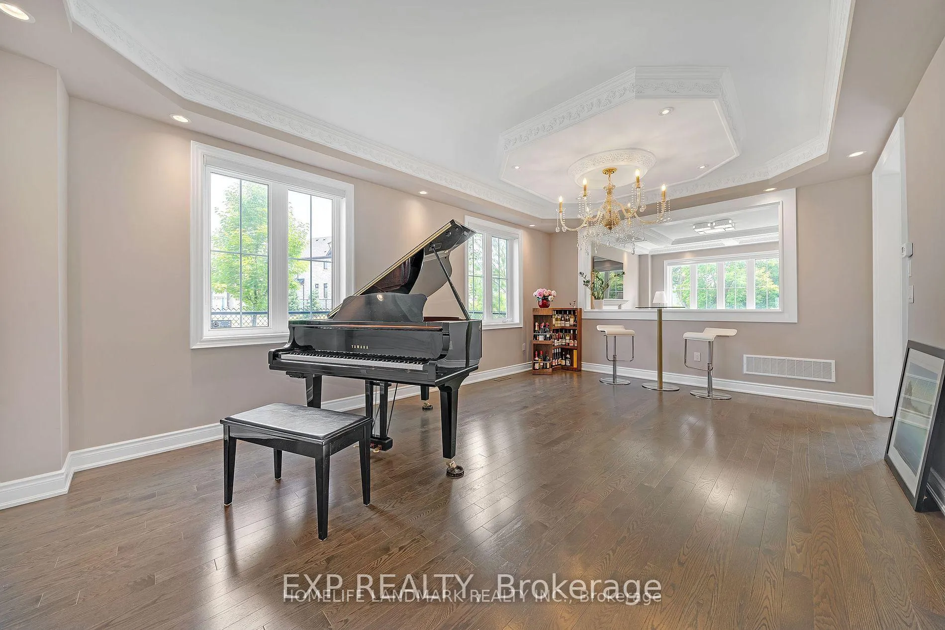 Photo 6 of 25 Ladder Crescent, East Gwillimbury, Sharon — HOMEH