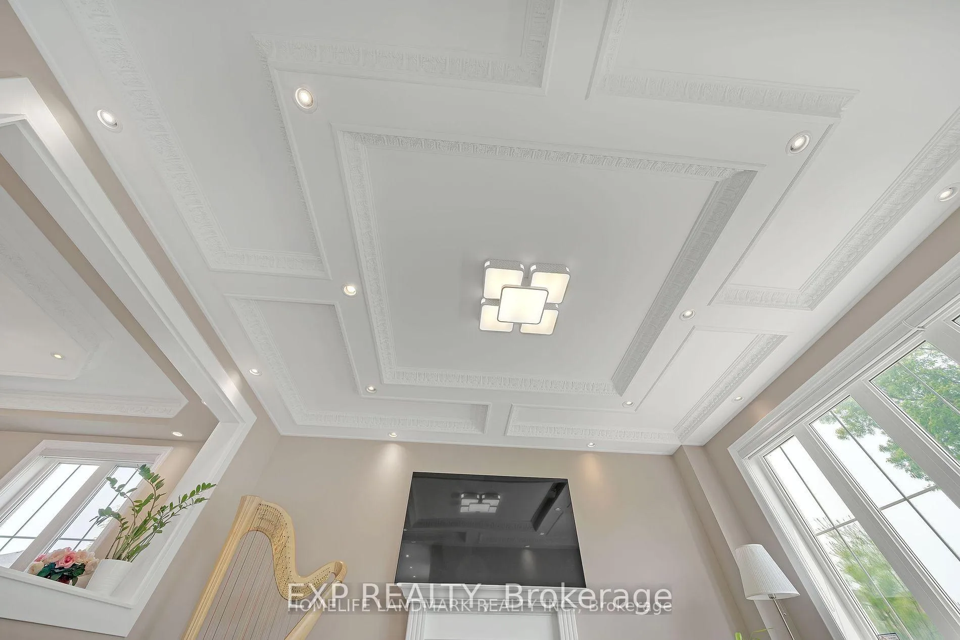 Photo 13 of 25 Ladder Crescent, East Gwillimbury, Sharon — HOMEH