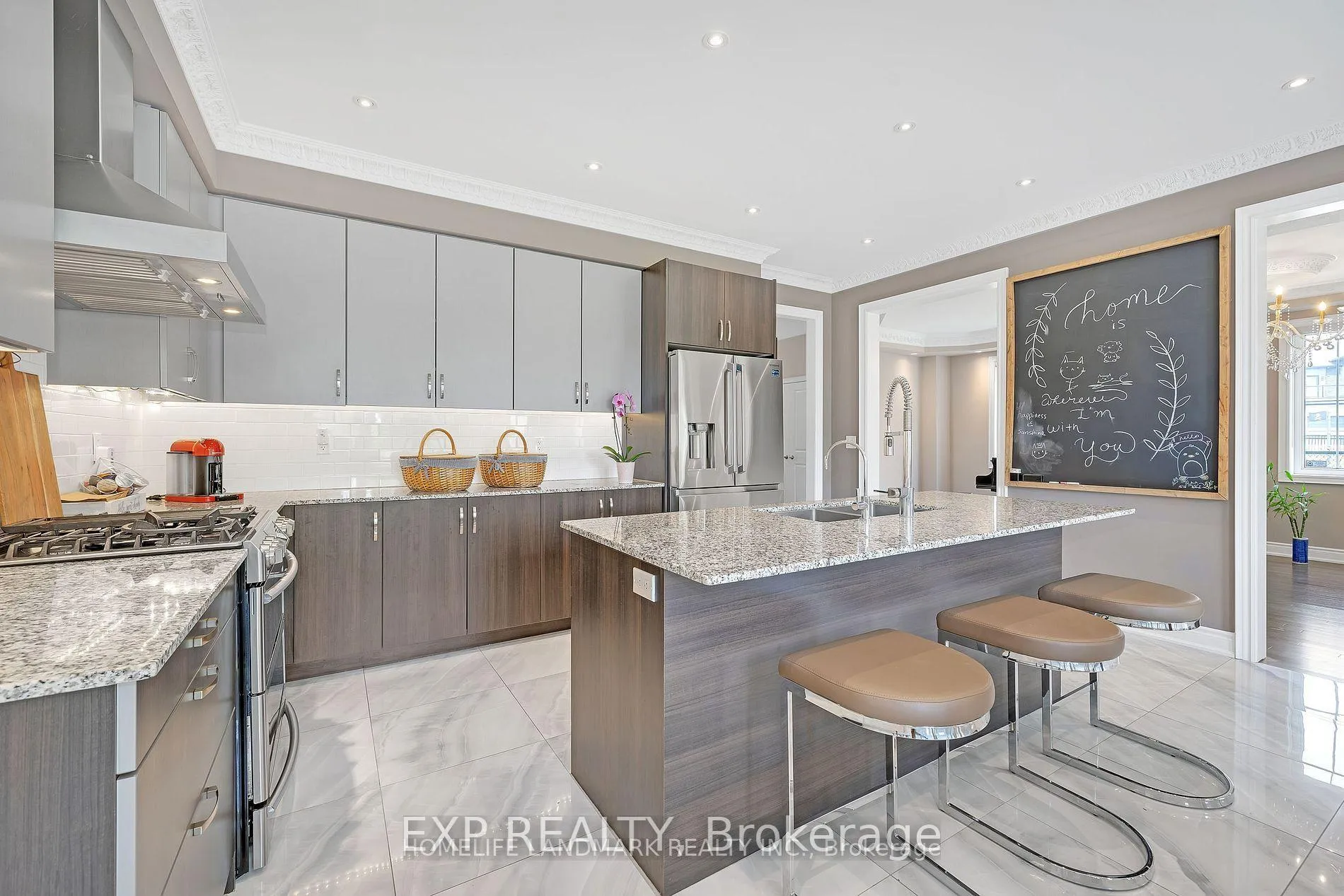 Photo 16 of 25 Ladder Crescent, East Gwillimbury, Sharon — HOMEH