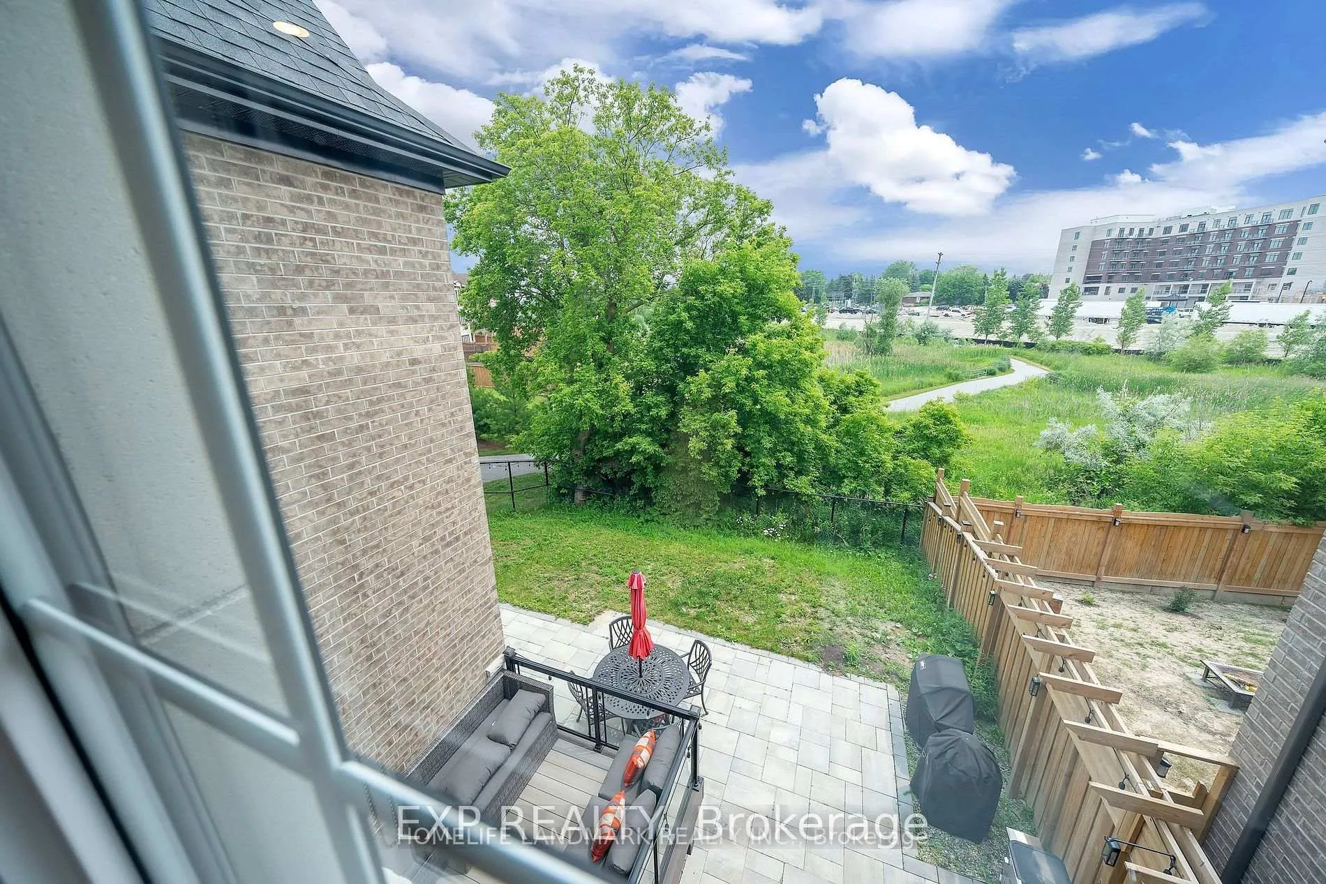 Photo 27 of 25 Ladder Crescent, East Gwillimbury, Sharon — HOMEH