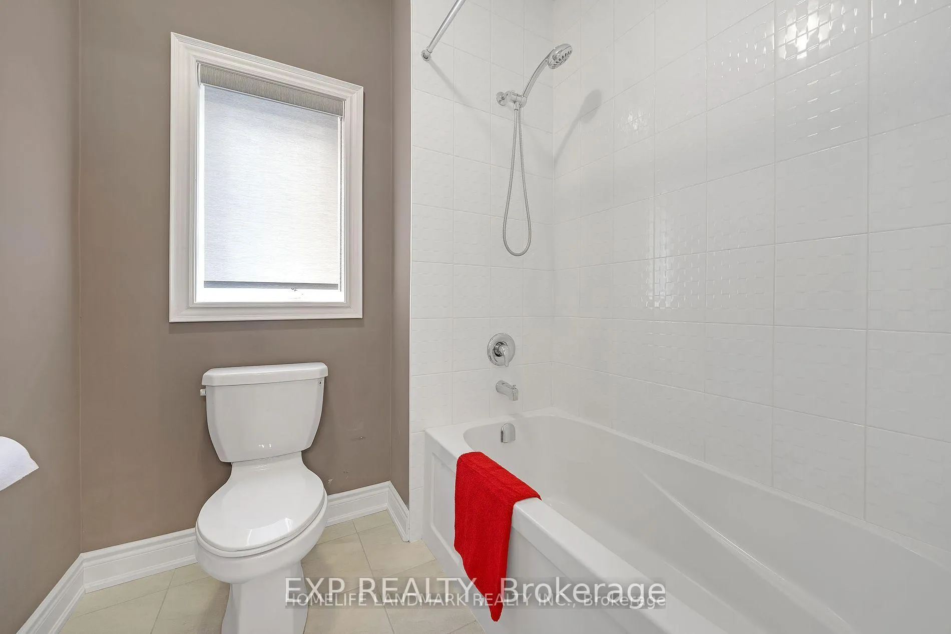 Photo 30 of 25 Ladder Crescent, East Gwillimbury, Sharon — HOMEH