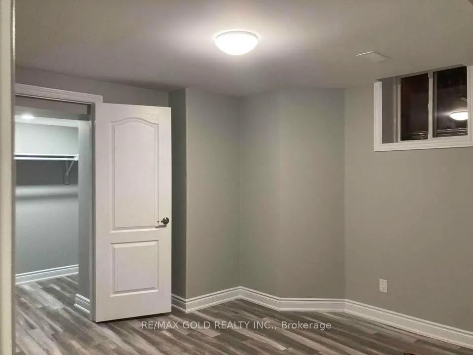 Photo 2 of 6 Heatherglen Drive E, Brampton, Credit Valley — HOMEH