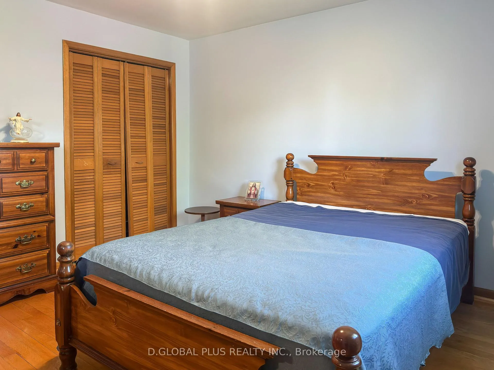 Photo 11 of 438 Beach Avenue, Cornwall — HOMEH