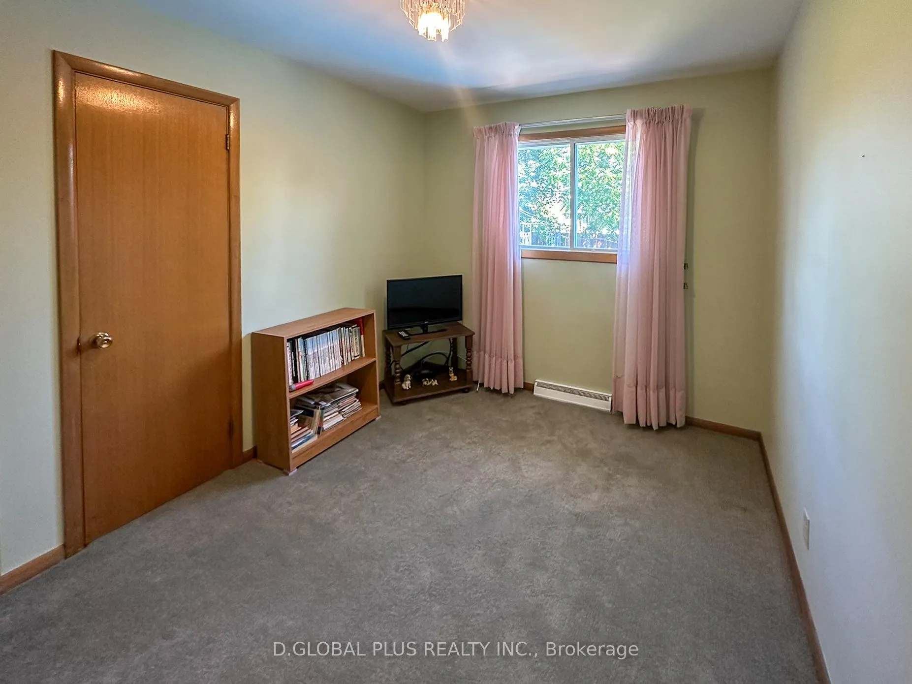 Photo 14 of 438 Beach Avenue, Cornwall — HOMEH