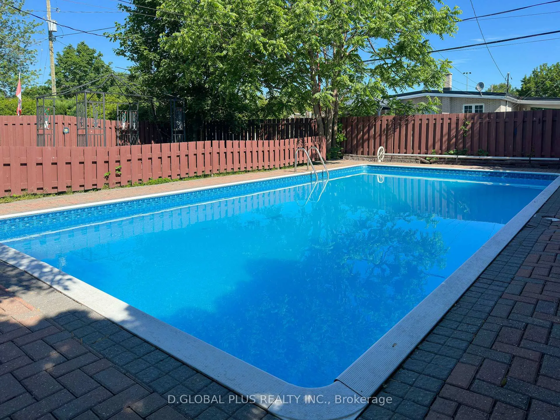 Photo 21 of 438 Beach Avenue, Cornwall — HOMEH
