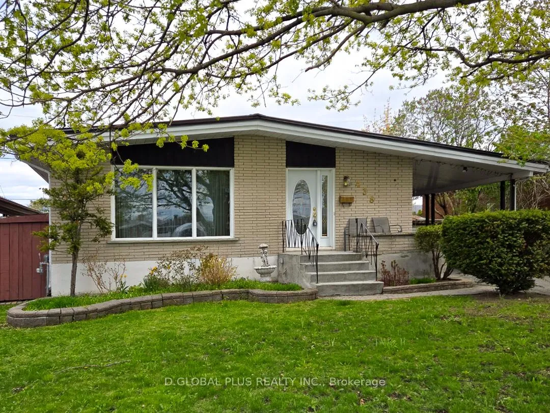 Photo 1 of 438 Beach Avenue, Cornwall — HOMEH