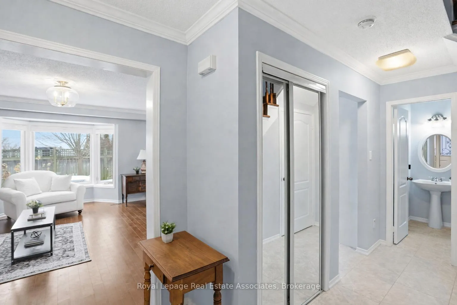 Photo 7 of 140 Fellowes Crescent, Hamilton, Waterdown — HOMEH