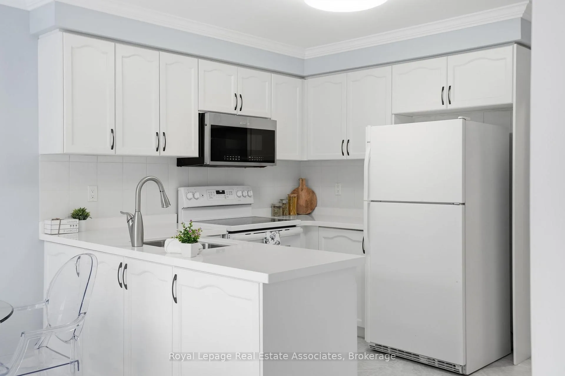 Photo 18 of 140 Fellowes Crescent, Hamilton, Waterdown — HOMEH