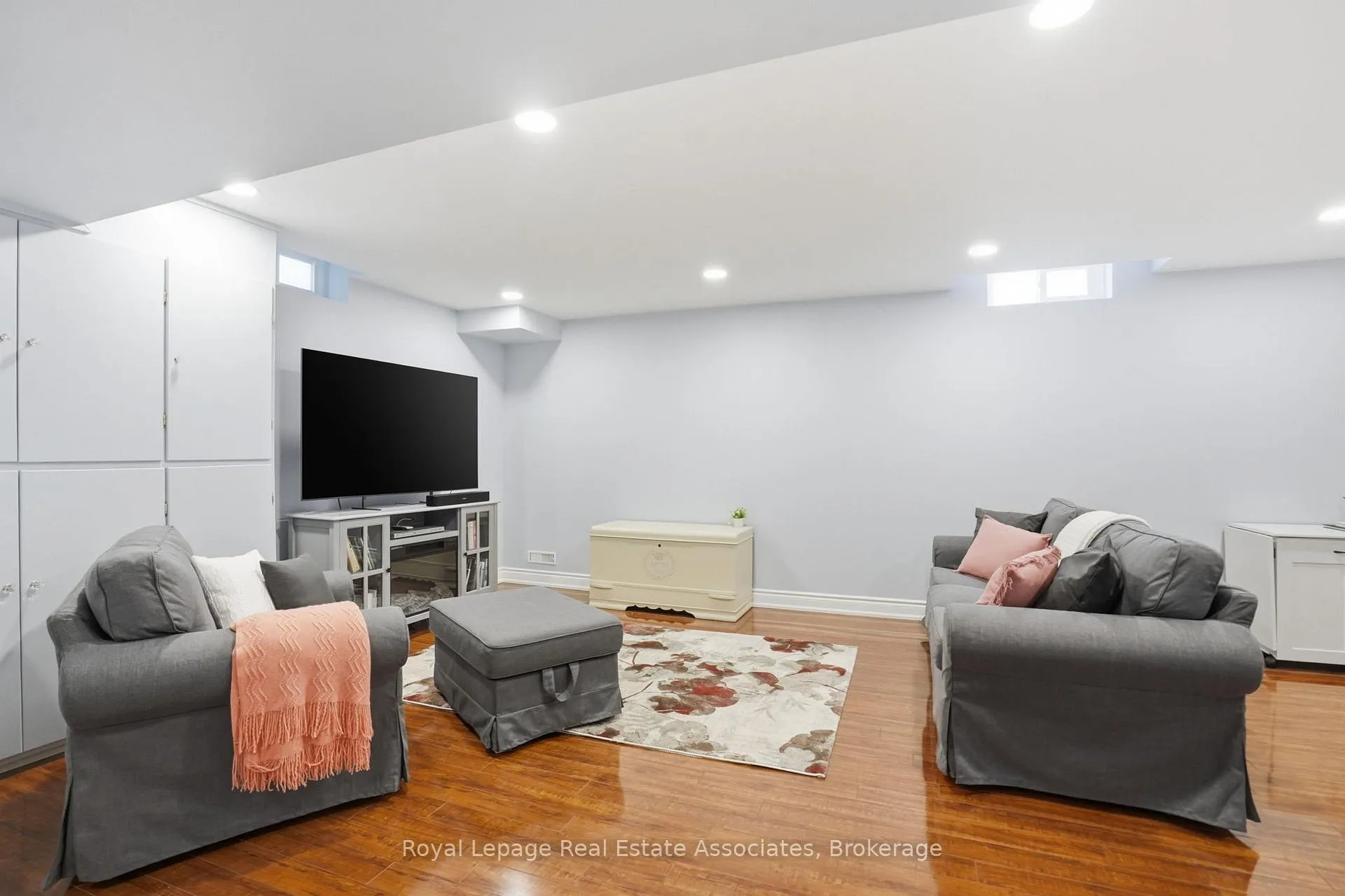 Photo 24 of 140 Fellowes Crescent, Hamilton, Waterdown — HOMEH