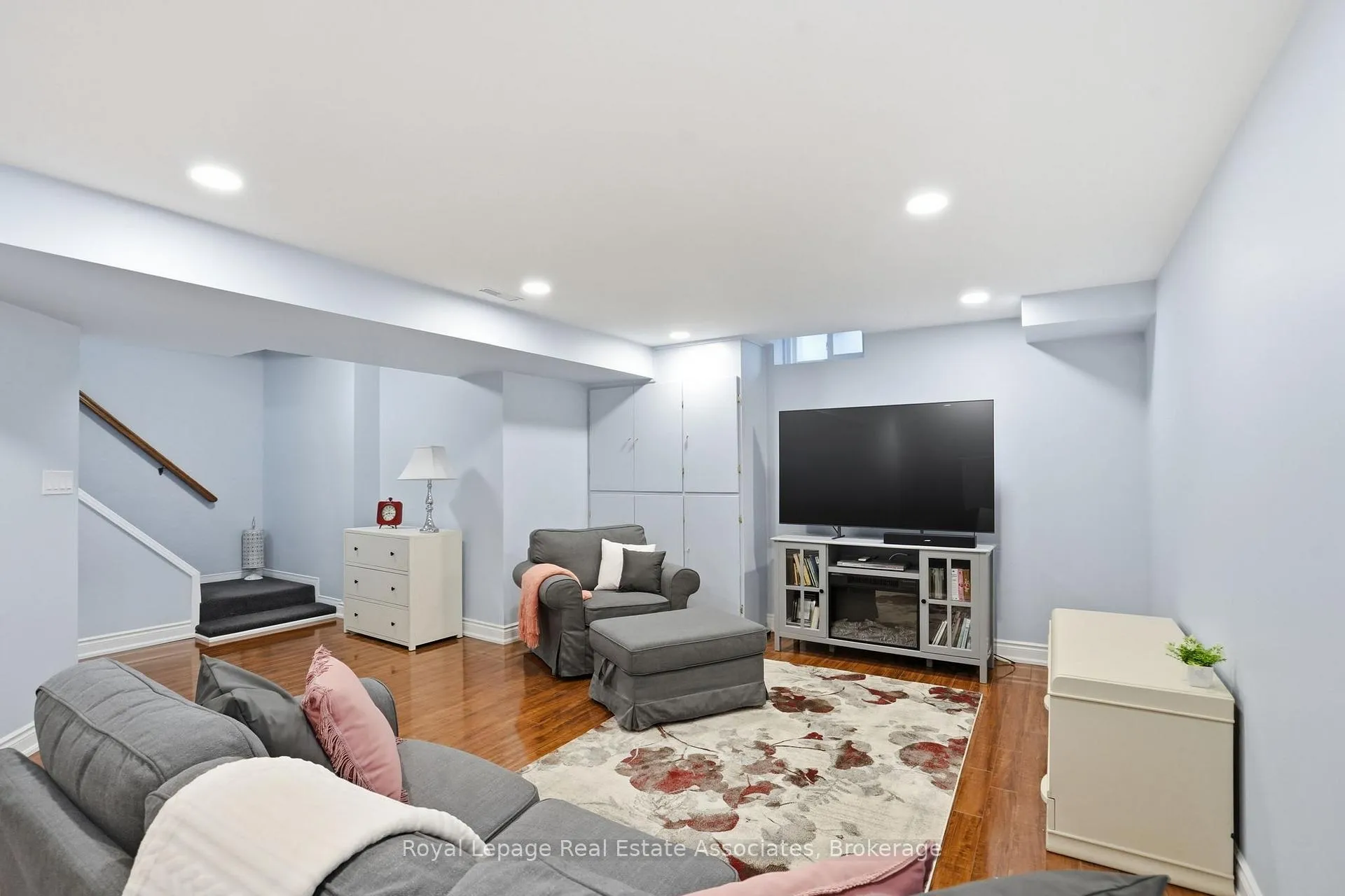 Photo 26 of 140 Fellowes Crescent, Hamilton, Waterdown — HOMEH