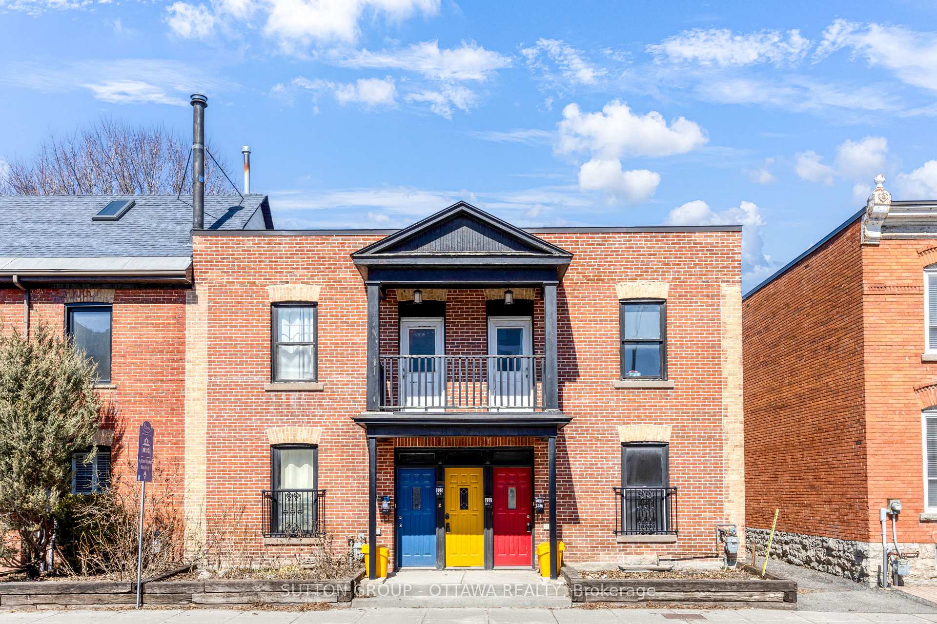 Photo 4 of 335-337 St Patrick Street, Ottawa, Lower Town/Byward Market — HOMEH