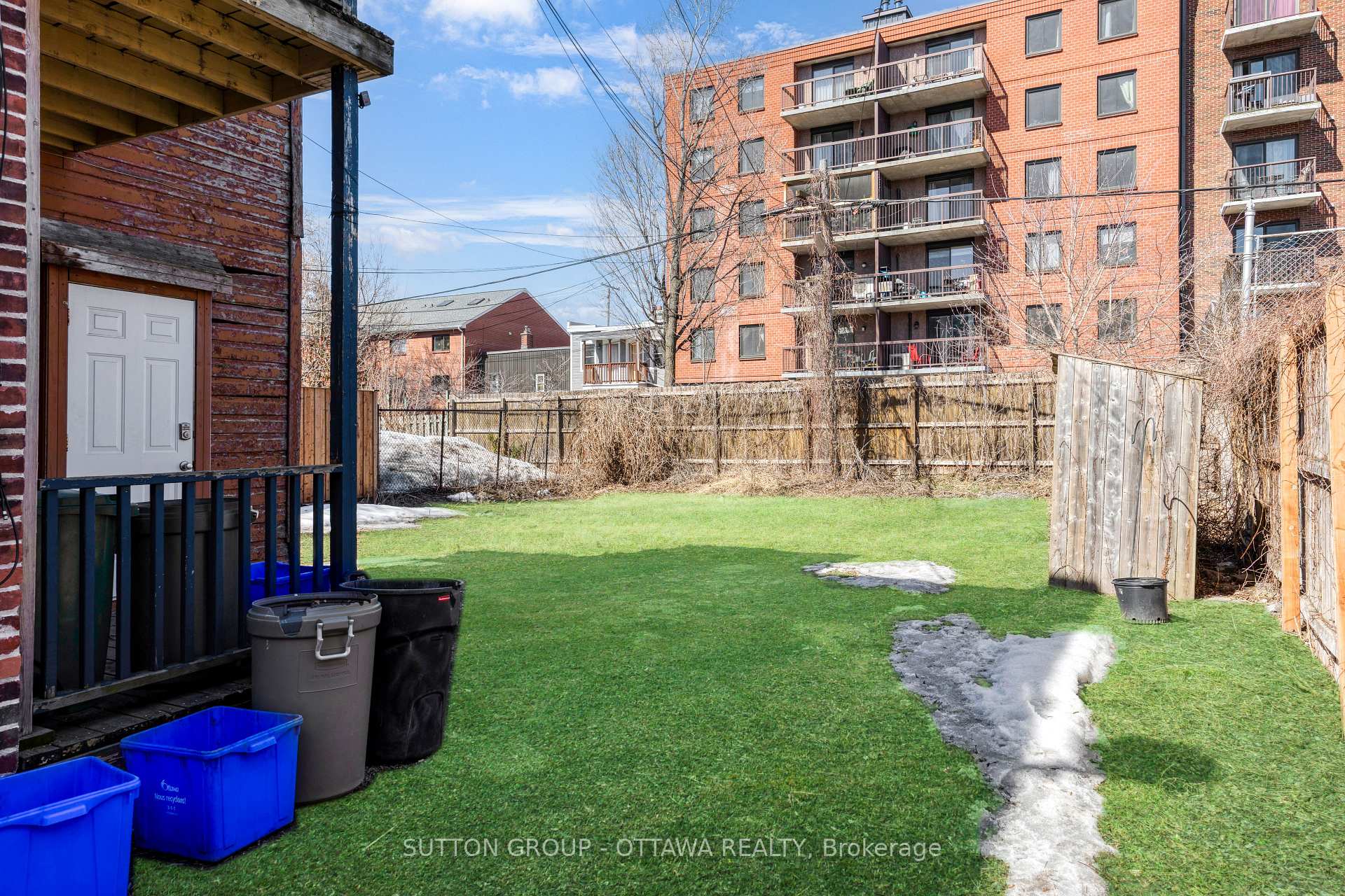 Photo 25 of 335-337 St Patrick Street, Ottawa, Lower Town/Byward Market — HOMEH