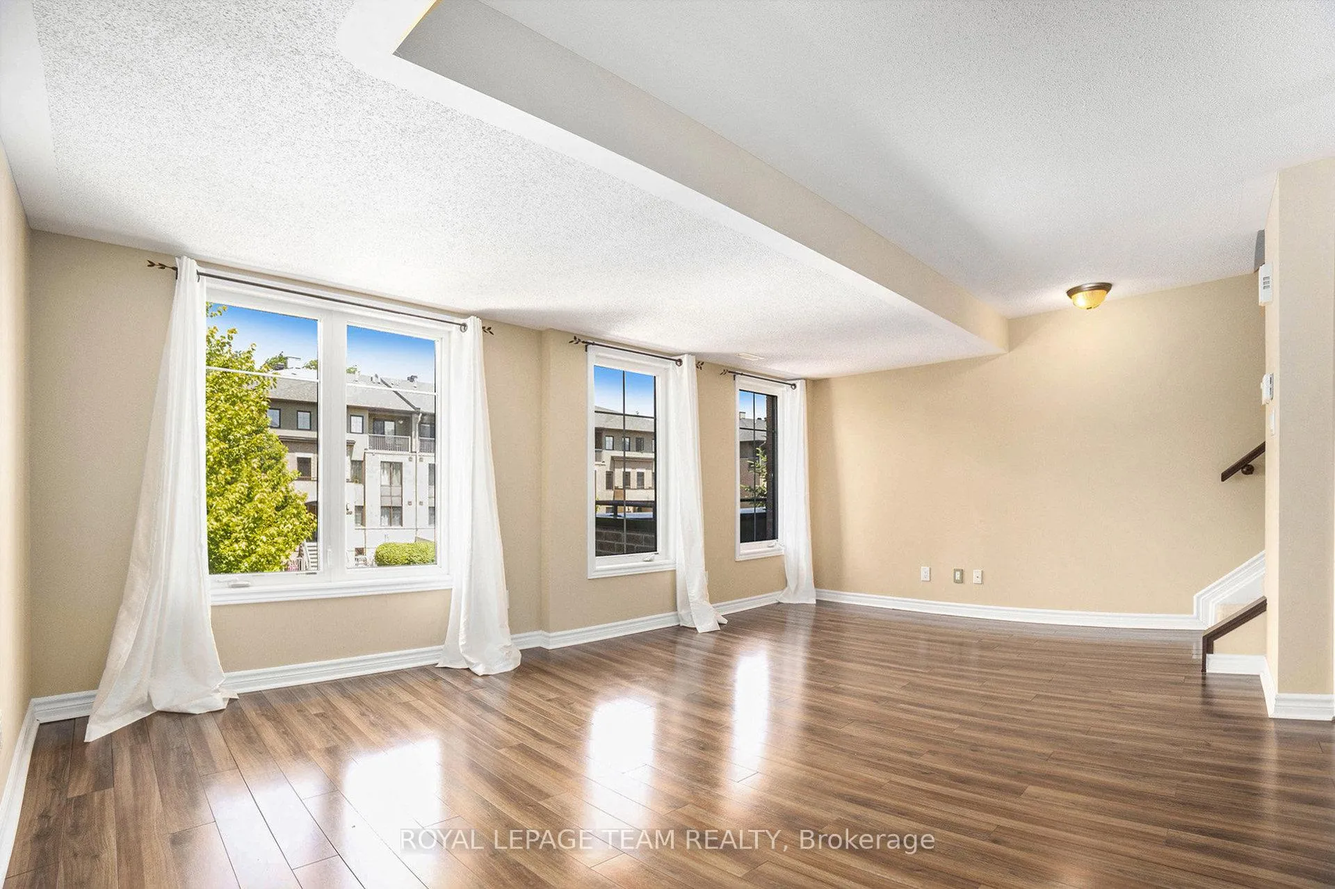 Photo 2 of Unit B, 283 Titanium Private, Ottawa, Convent Glen North — HOMEH